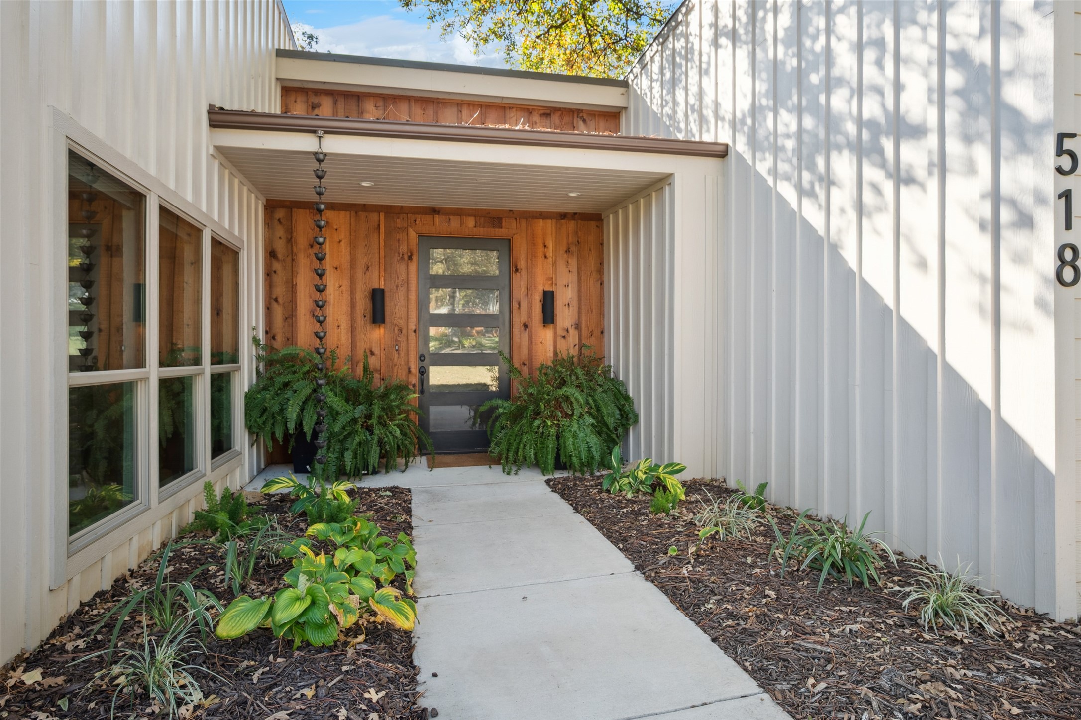 Highland Village, Texas, 75077, United States, 4 Bedrooms Bedrooms, ,3 BathroomsBathrooms,Residential,For Sale,1989492