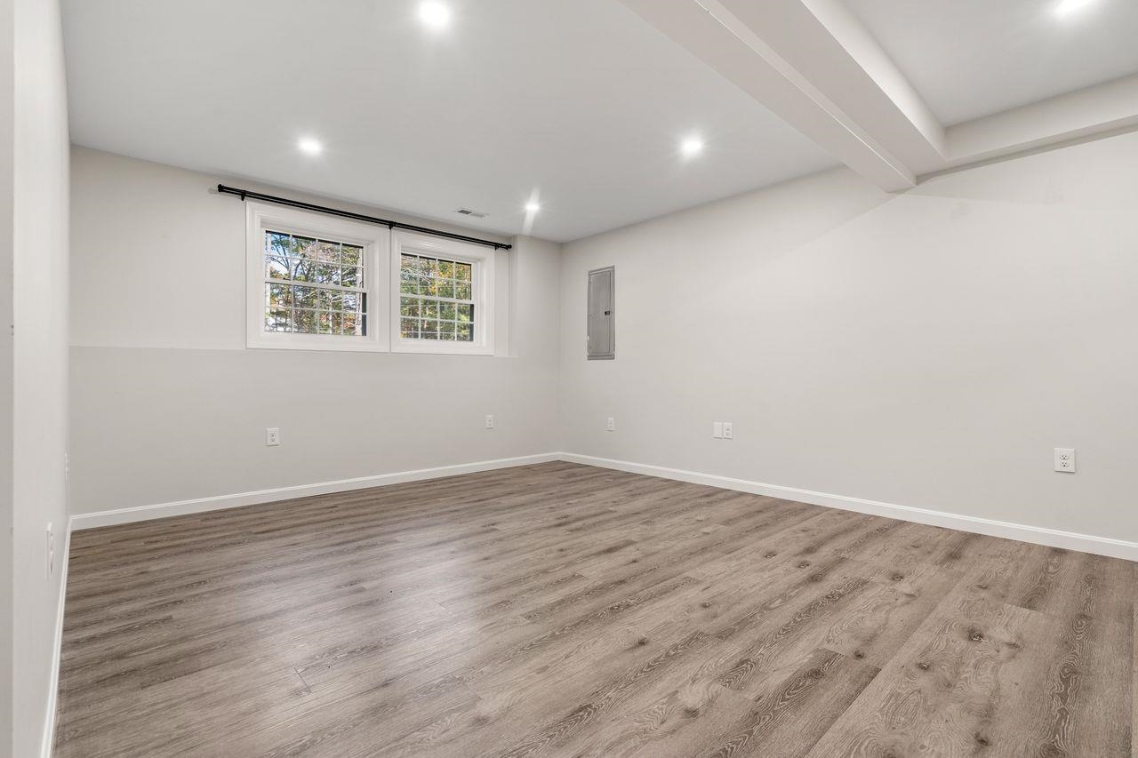 Mont Vernon, New Hampshire, 03057, United States, 3 Bedrooms Bedrooms, ,1 BathroomBathrooms,Residential,For Sale,1998369