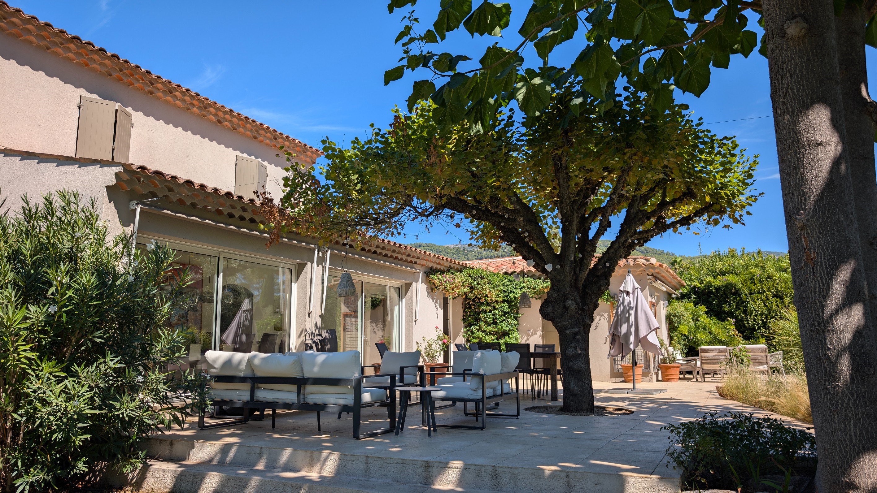  Peymeinade, villa with open views over Cabris, 7 suites, pool and leisure ameni… - 物件實景