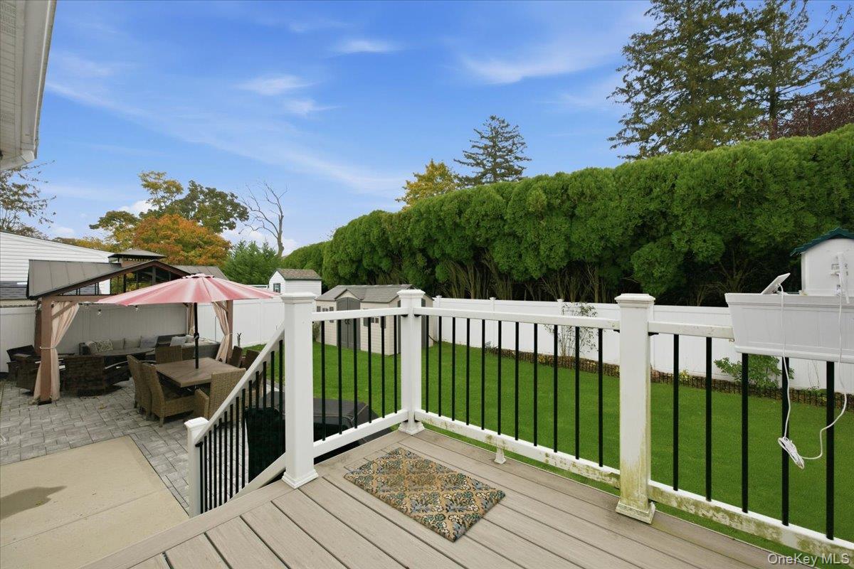 Merrick, New York, 11566, United States, 3 Bedrooms Bedrooms, ,3 BathroomsBathrooms,Residential,For Sale,1986518