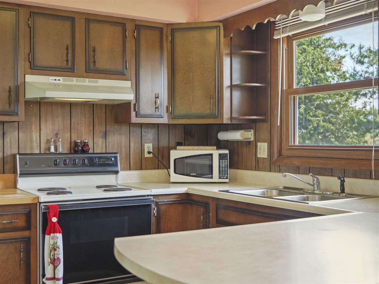 Ellsworth, Michigan, 49729, United States, 2 Bedrooms Bedrooms, ,2 BathroomsBathrooms,Residential,For Sale,1883288