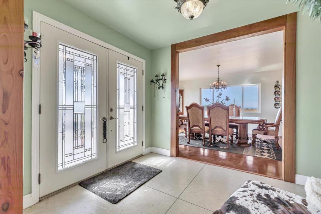 Moss Landing, California, 95039, United States, 5 Bedrooms Bedrooms, ,4 BathroomsBathrooms,Residential,For Sale,1995471