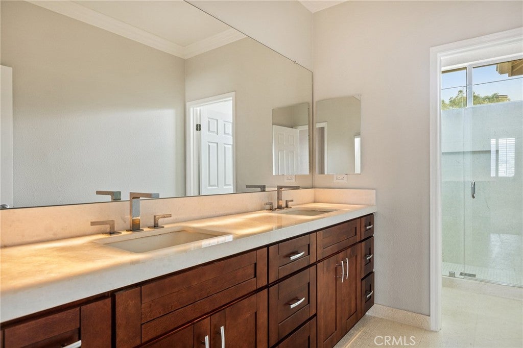 Redlands, California, 92373, United States, 4 Bedrooms Bedrooms, ,4 BathroomsBathrooms,Residential,For Sale,1979010