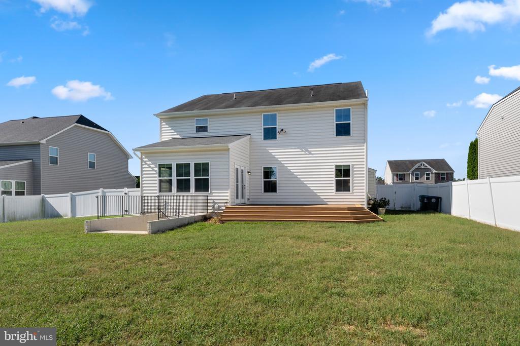 Fredericksburg, Virginia, 22408, United States, 4 Bedrooms Bedrooms, ,4 BathroomsBathrooms,Residential,For Sale,1932682