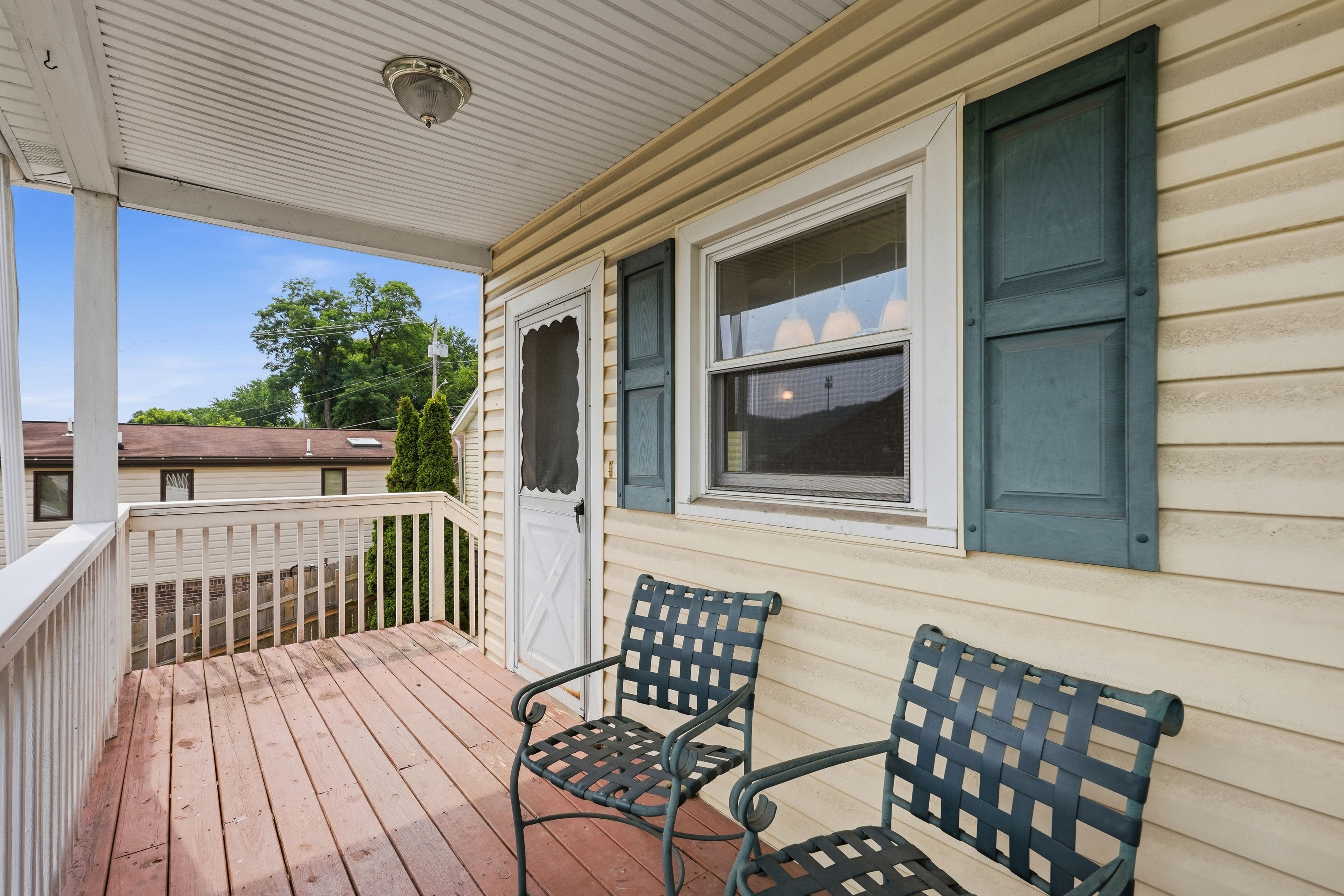  636 1/2 Fifth Avenue, Coraopolis, PA 15108 - 物件實景