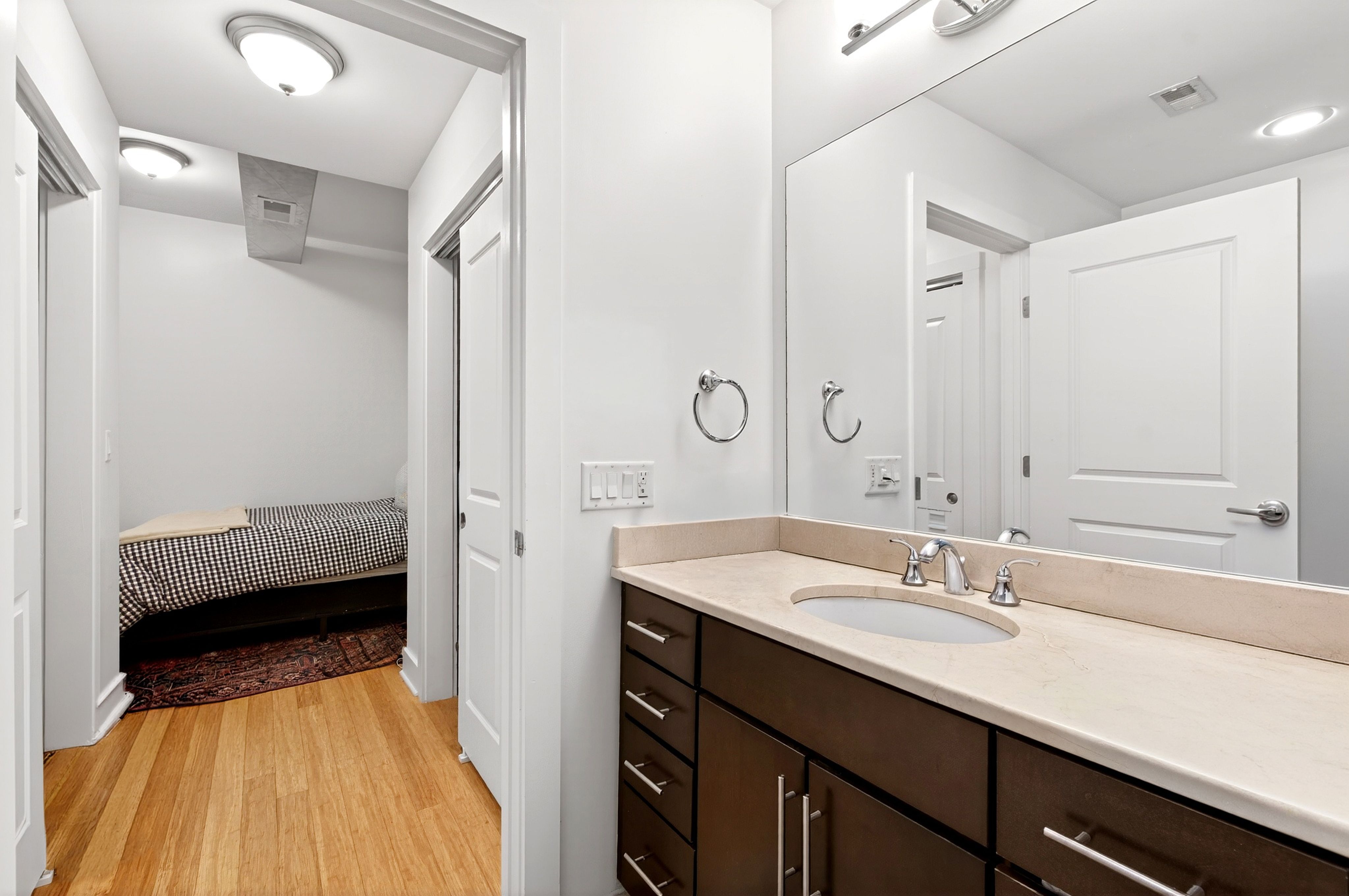  140 W. Franklin Street, Chapel Hill, NC 27514 - 物件實景