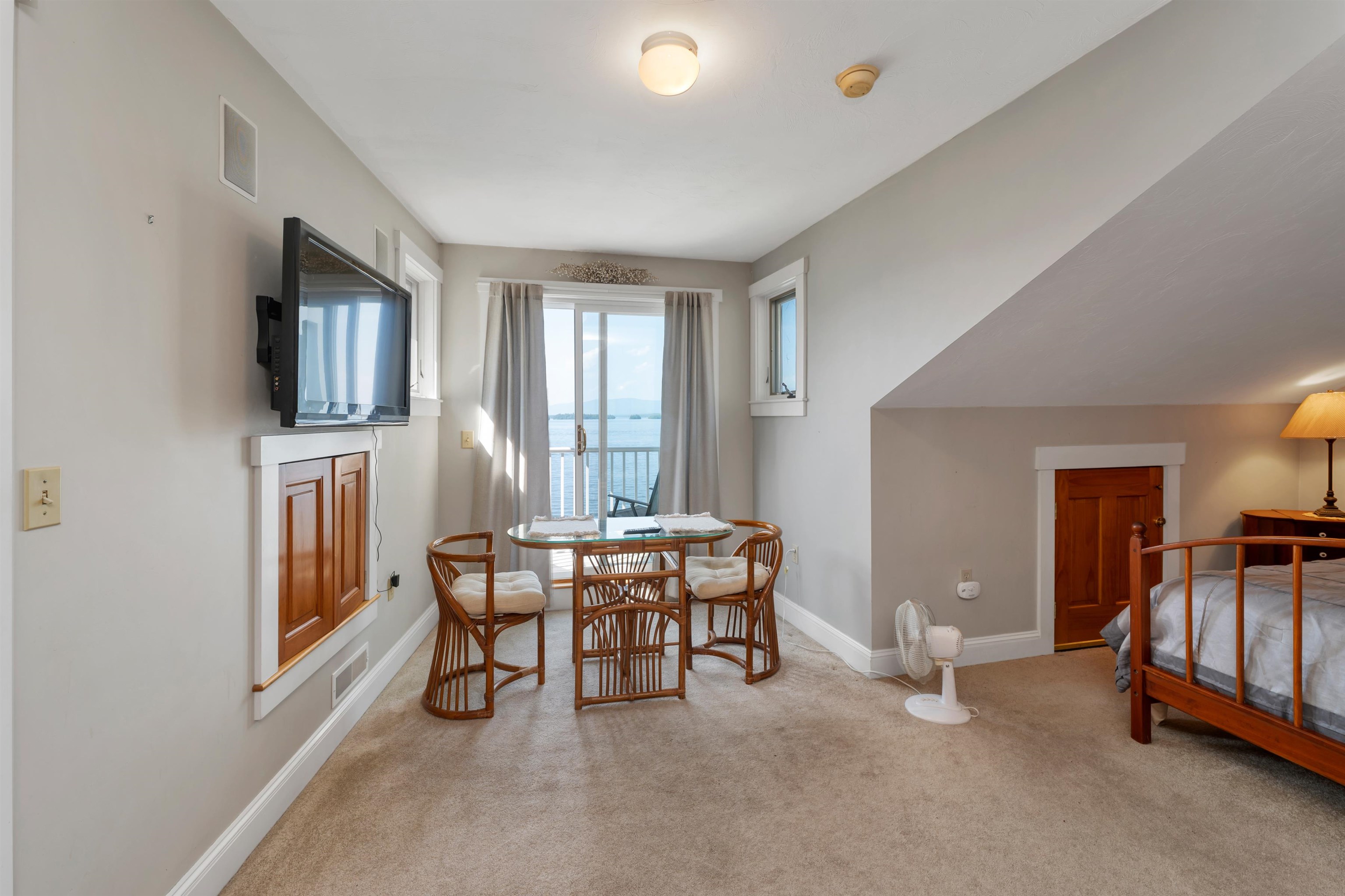 Gilford, New Hampshire, 03249, United States, 3 Bedrooms Bedrooms, ,3 BathroomsBathrooms,Residential,For Sale,1875899