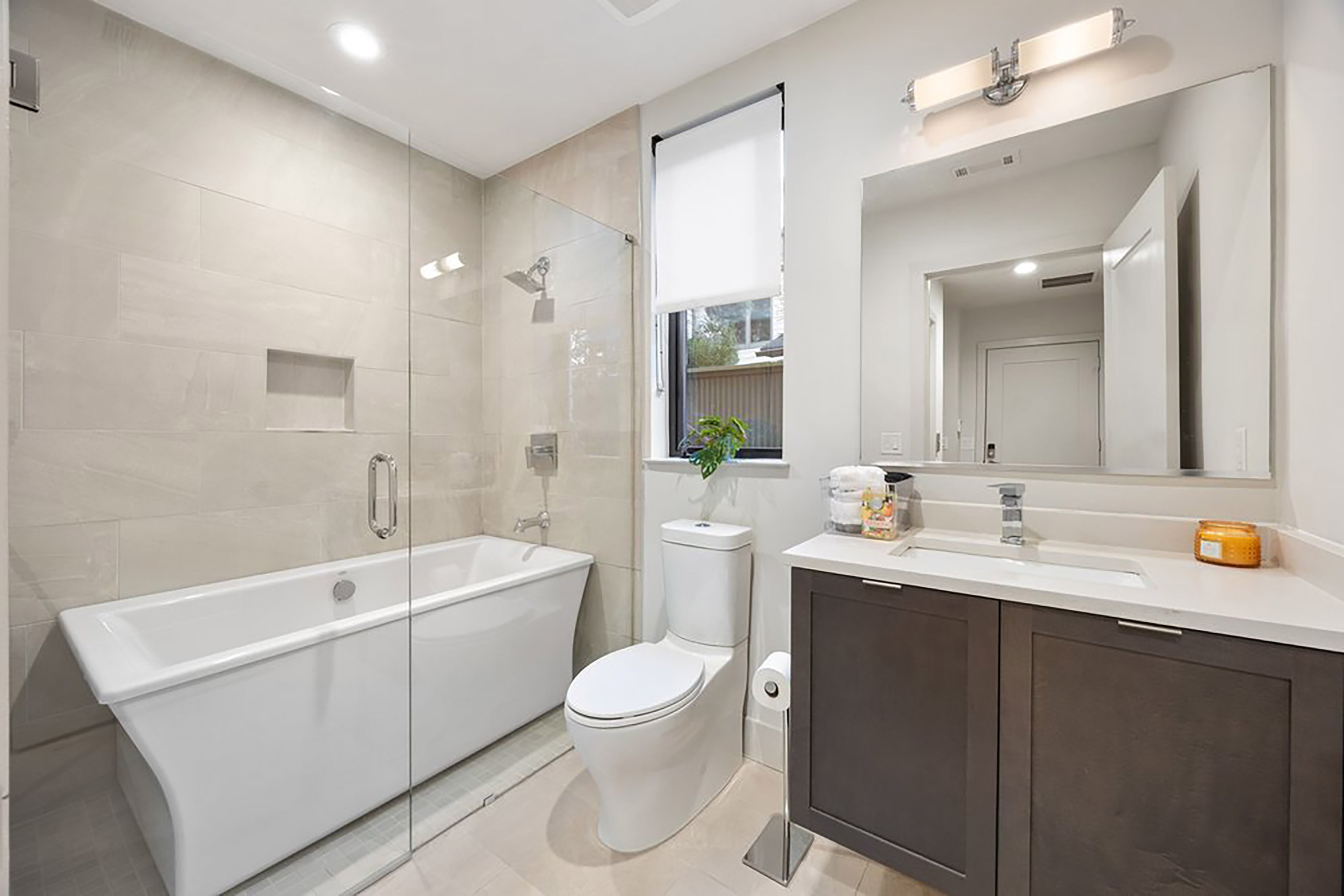  Luxury Buckhead Townhome with Fourth Floor Sky Lounge and Elevator - 物件實景