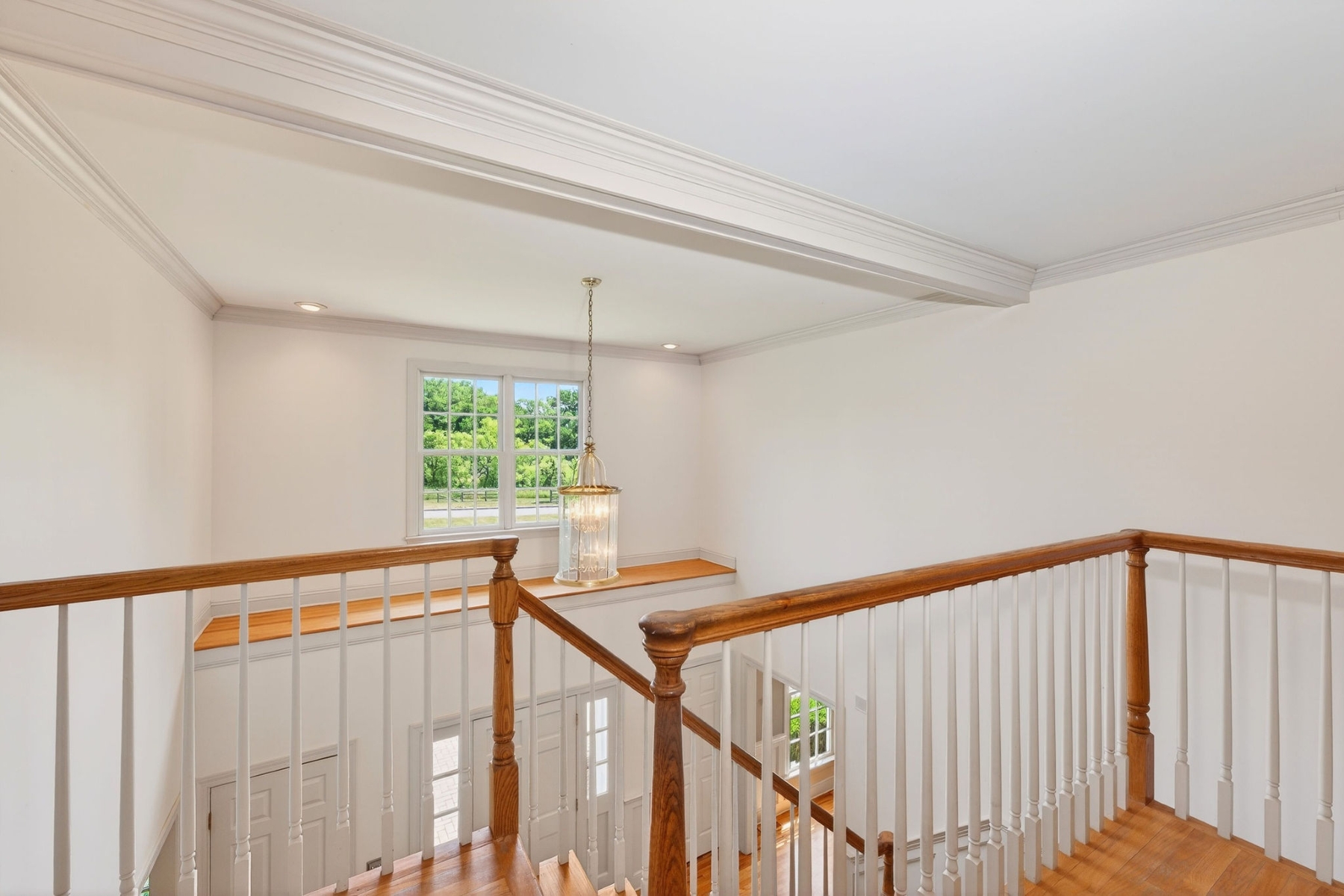  ?Hill View Farms? Neighborhood Colonial Offers Convenience and Tranquility - 物件實景
