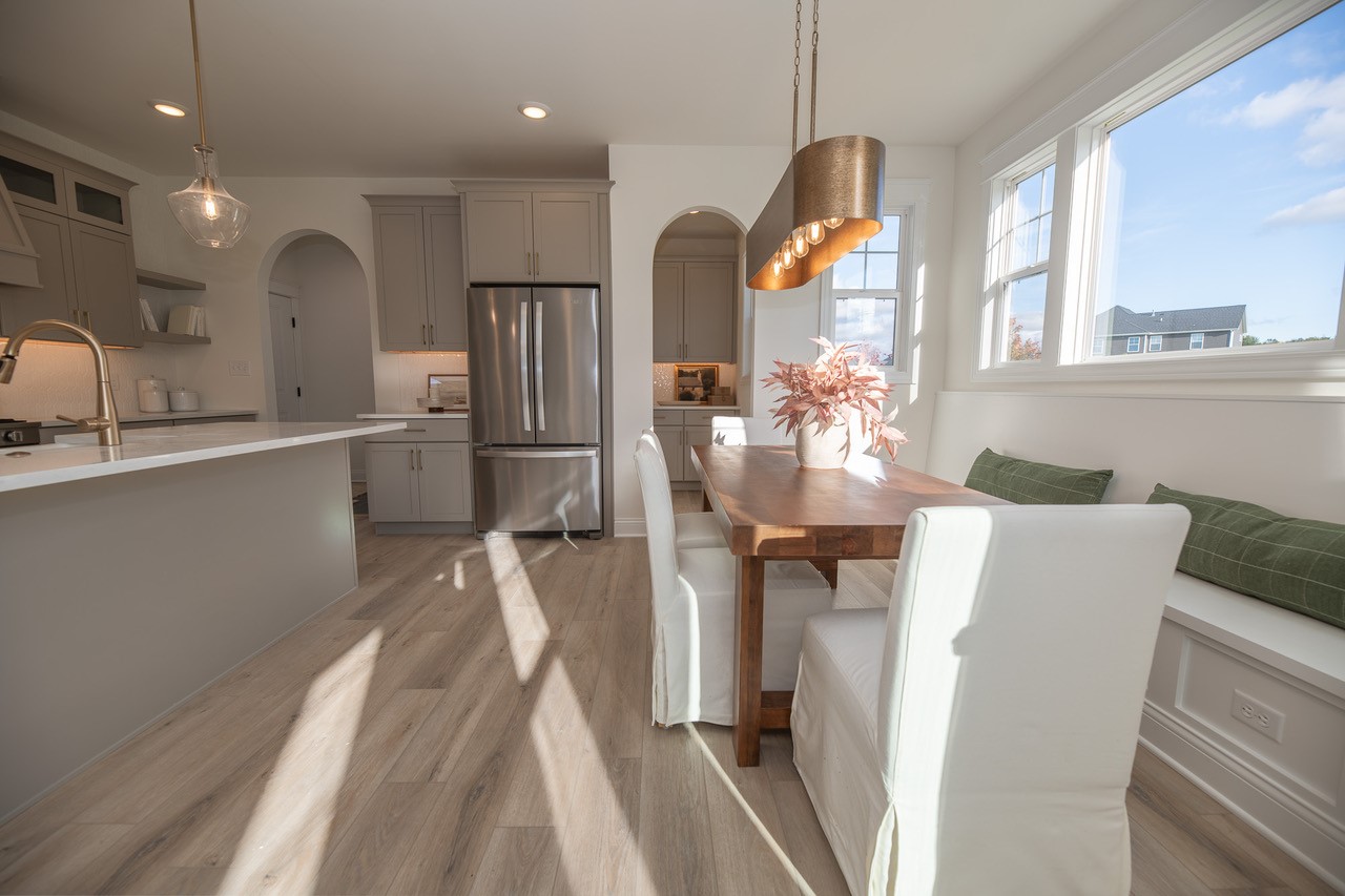 Chesterton, Indiana, 46304, United States, 4 Bedrooms Bedrooms, ,3 BathroomsBathrooms,Residential,For Sale,1982822