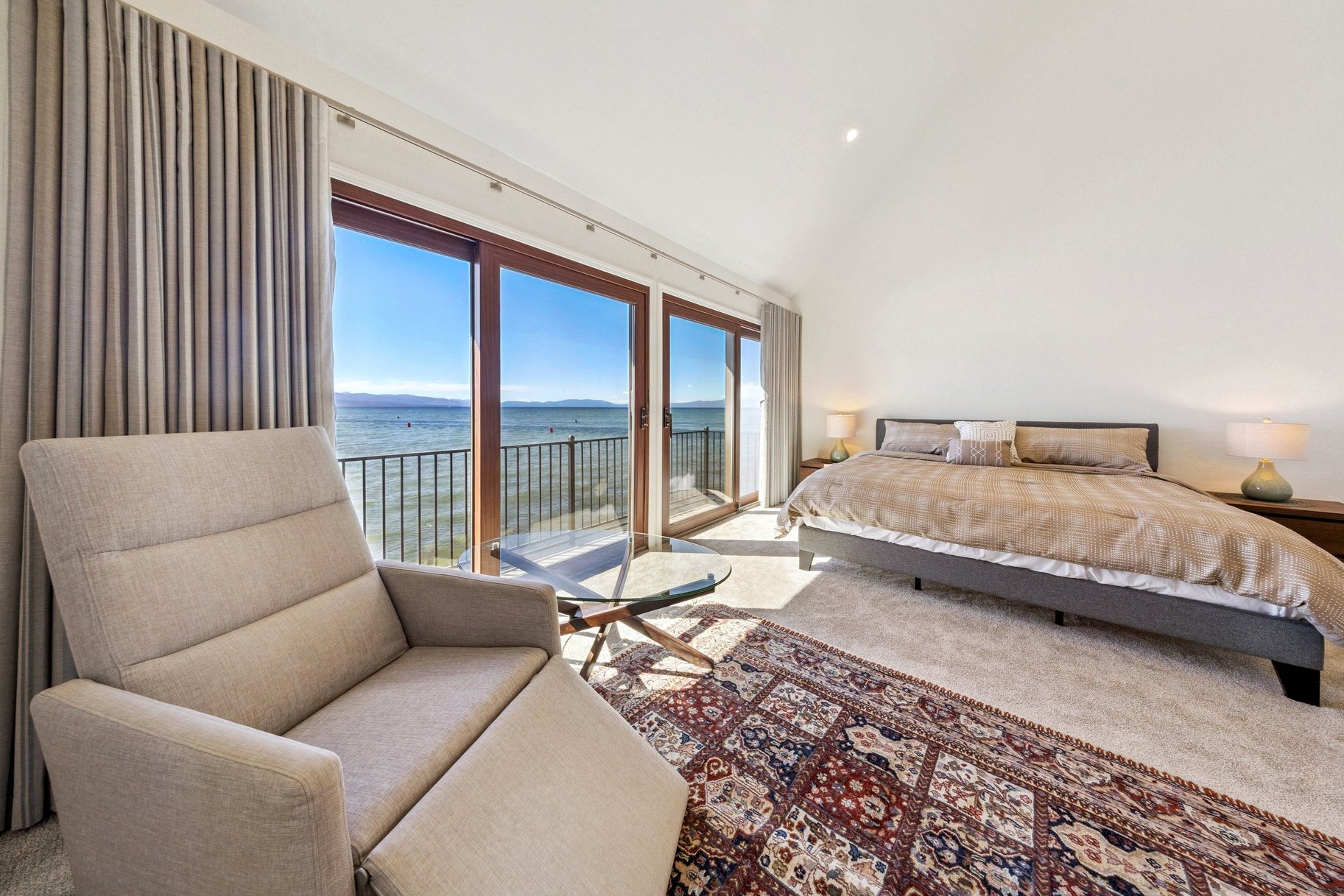  LAKEFRONT LIVING IN TAHOE KEYS - 物件實景