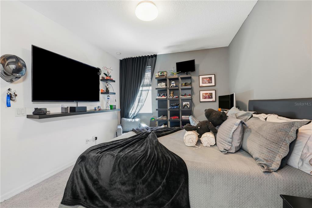 Winter Garden, Florida, 34787, United States, 5 Bedrooms Bedrooms, ,5 BathroomsBathrooms,Residential,For Sale,1987949