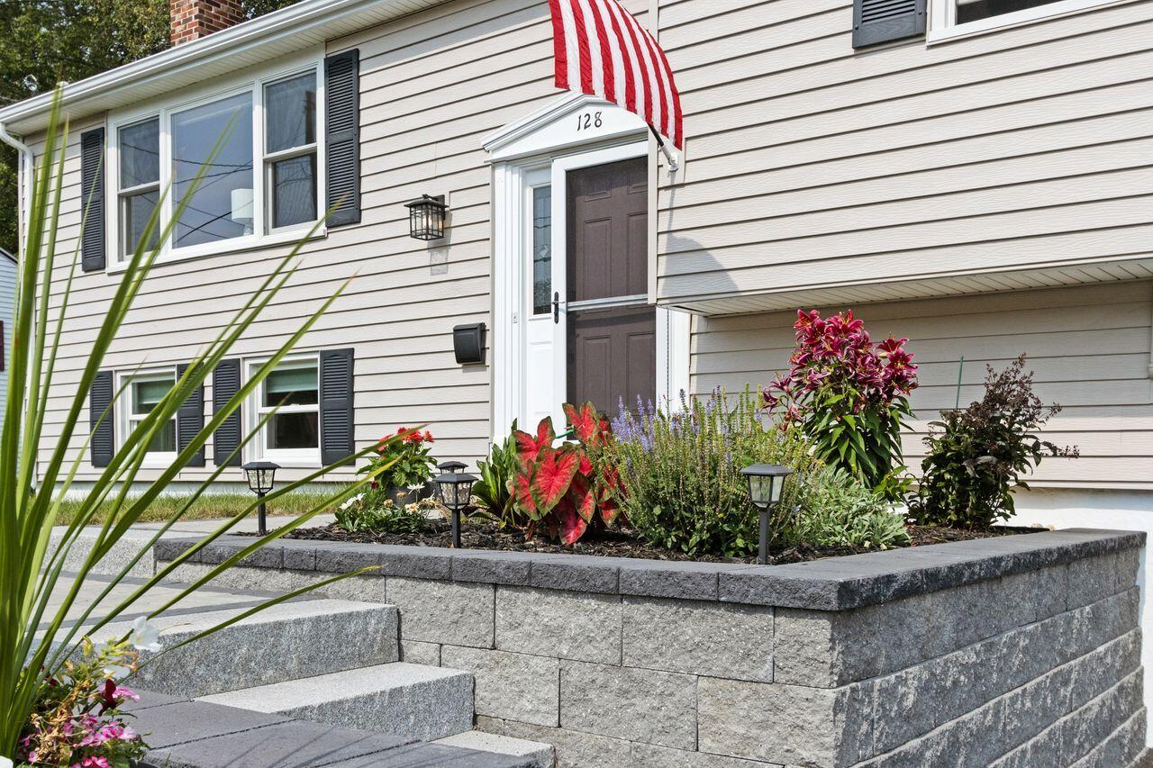 Portland, Maine, 04102, United States, 4 Bedrooms Bedrooms, ,2 BathroomsBathrooms,Residential,For Sale,1918593