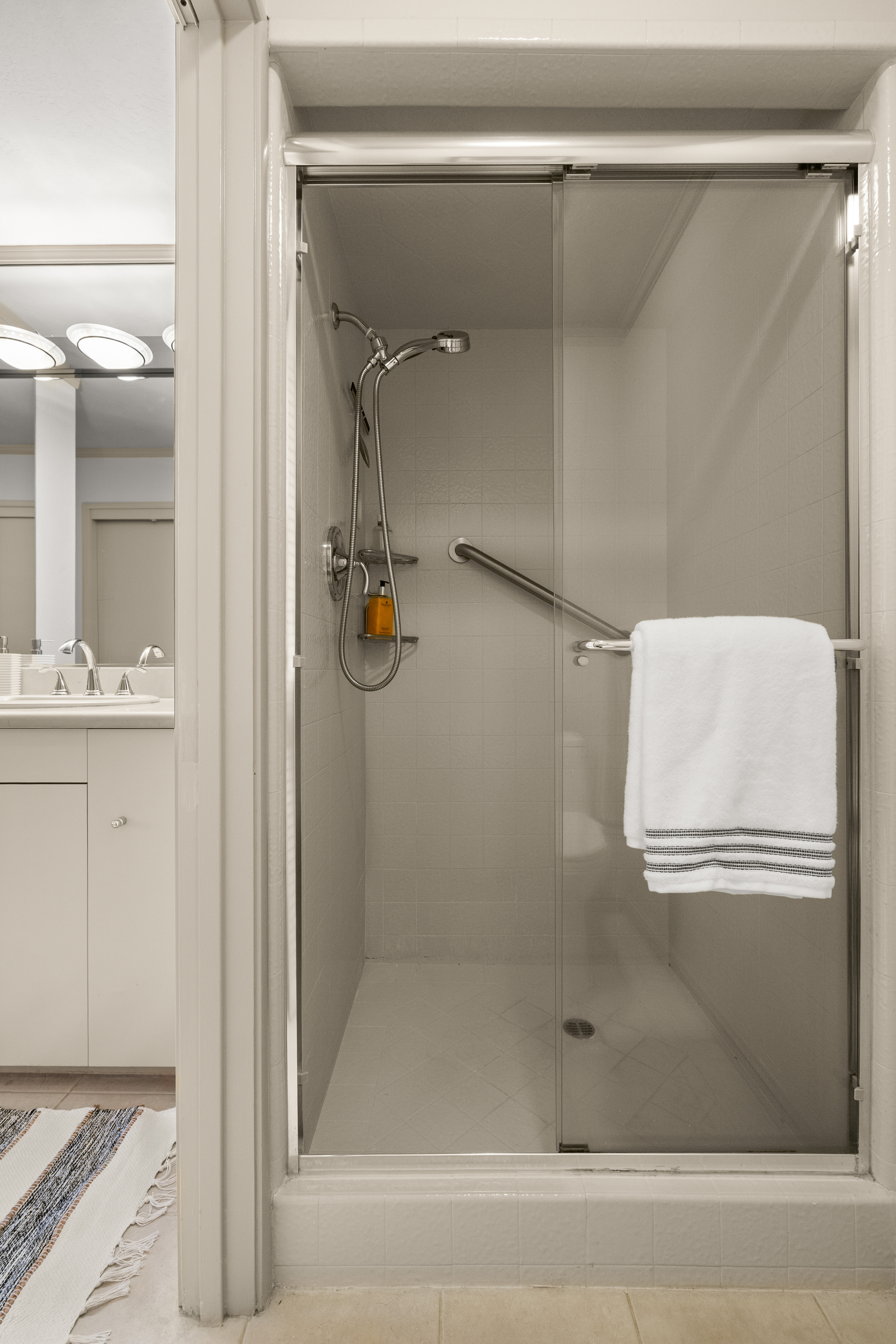  Mid-Century Design and Natural Tranquility in San Rafael’s West End - 物件實景