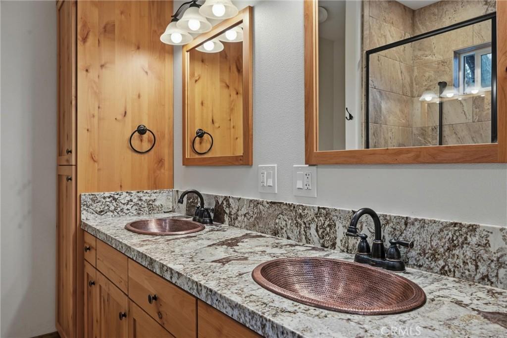 Middletown, California, 95461, United States, 3 Bedrooms Bedrooms, ,2 BathroomsBathrooms,Residential,For Sale,2006126