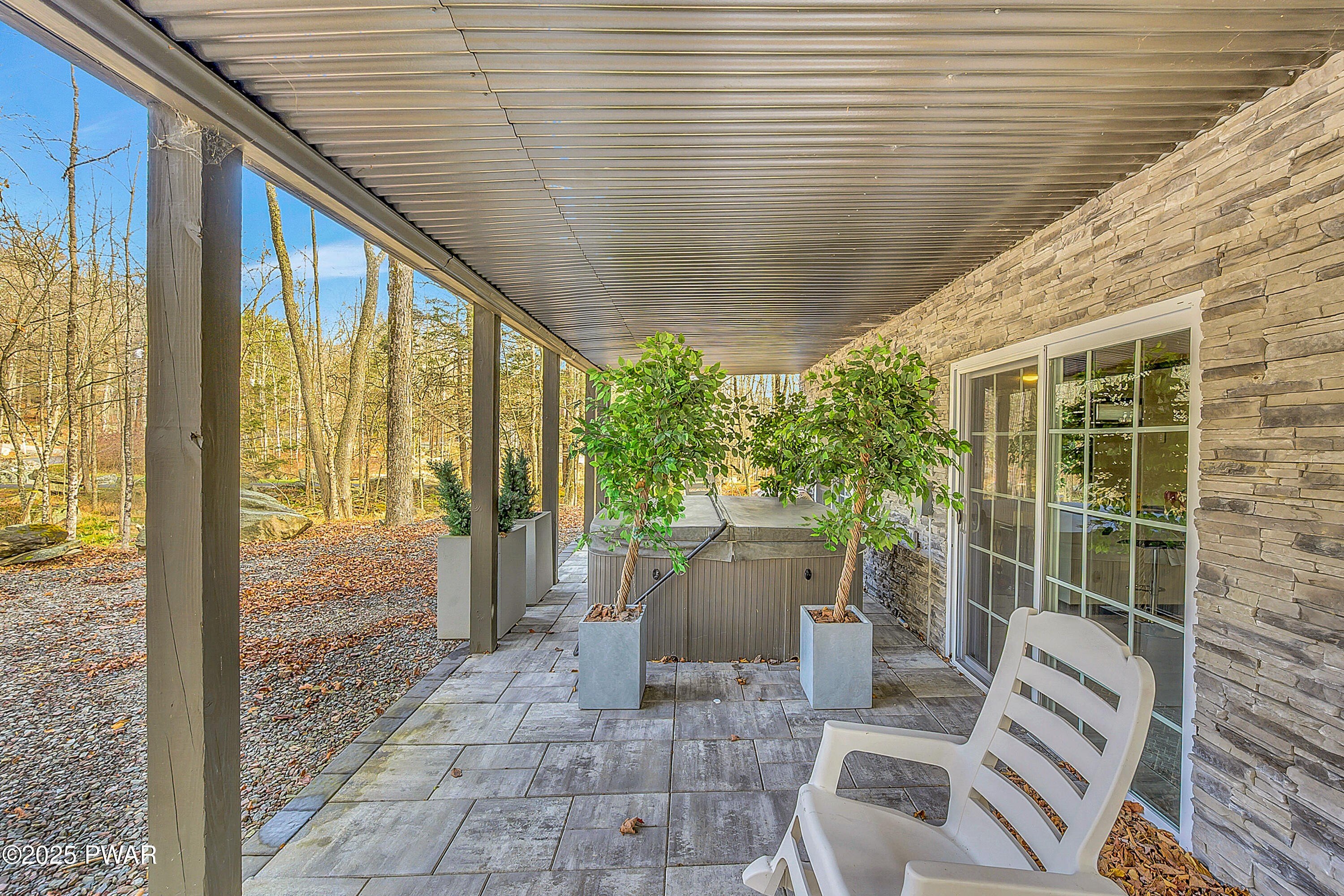 Lake Ariel, Pennsylvania, 18436, United States, 4 Bedrooms Bedrooms, ,4 BathroomsBathrooms,Residential,For Sale,1998731