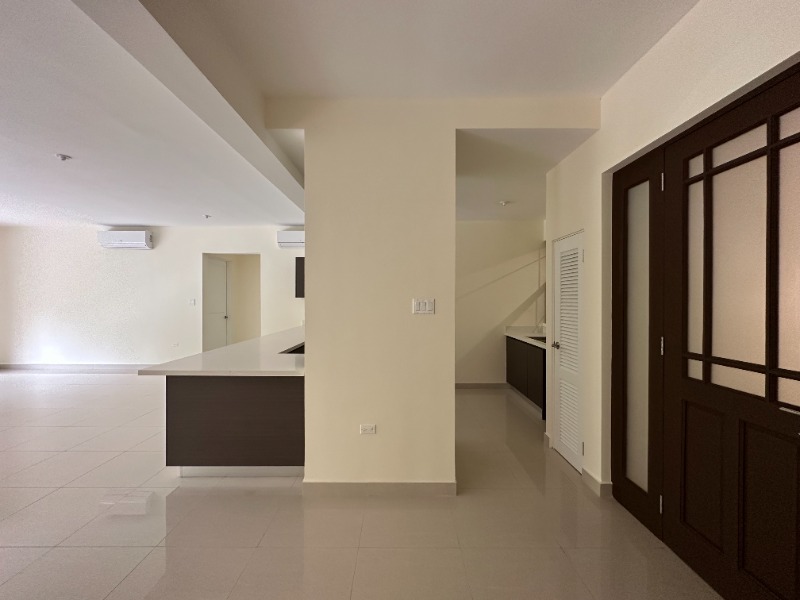 Kingston 6, JM, 2 Bedrooms Bedrooms, ,3 BathroomsBathrooms,Residential,For Sale,1838933