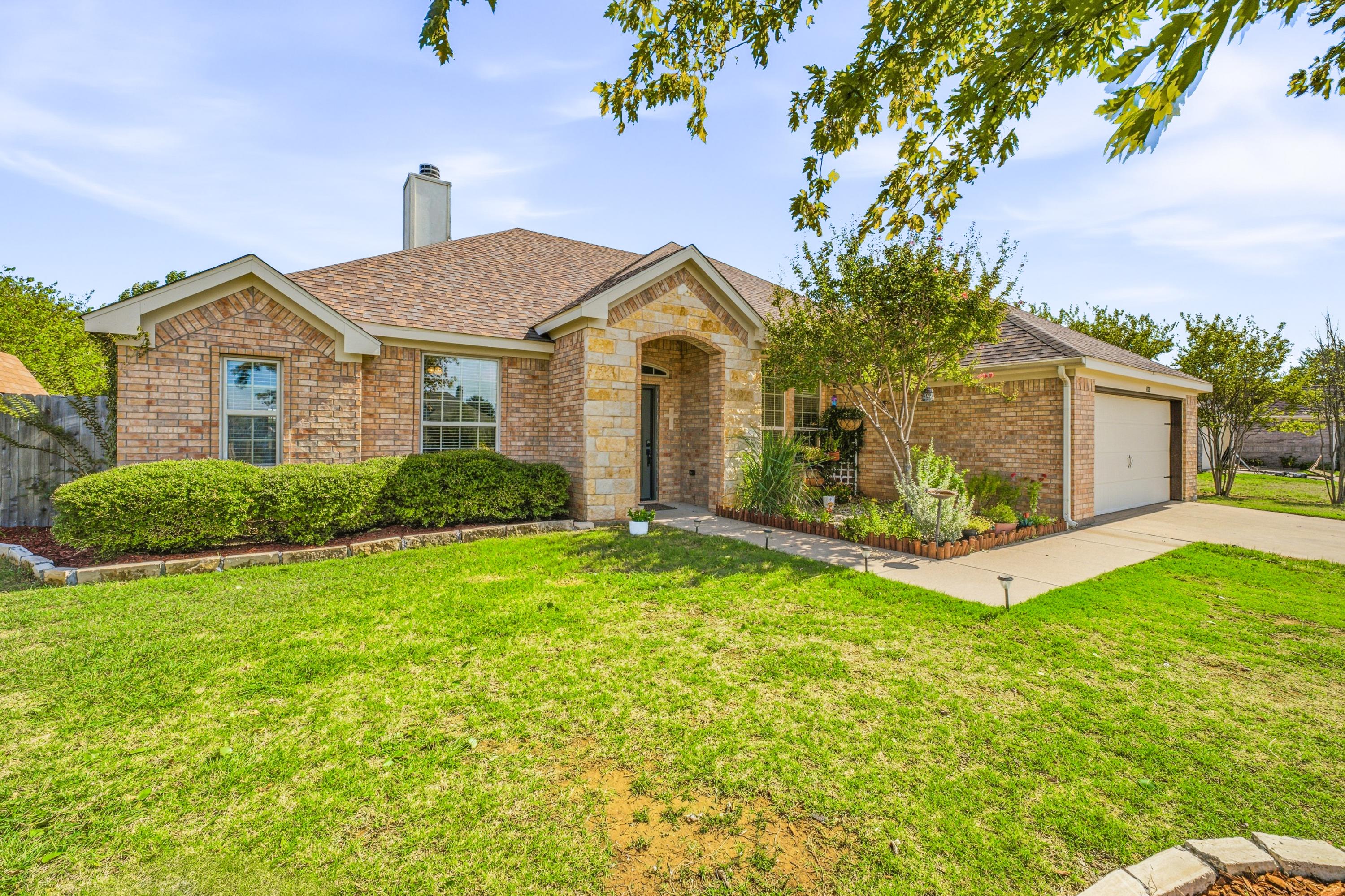  3128 Meandering Way, Granbury, TX, 76049 - 物件實景