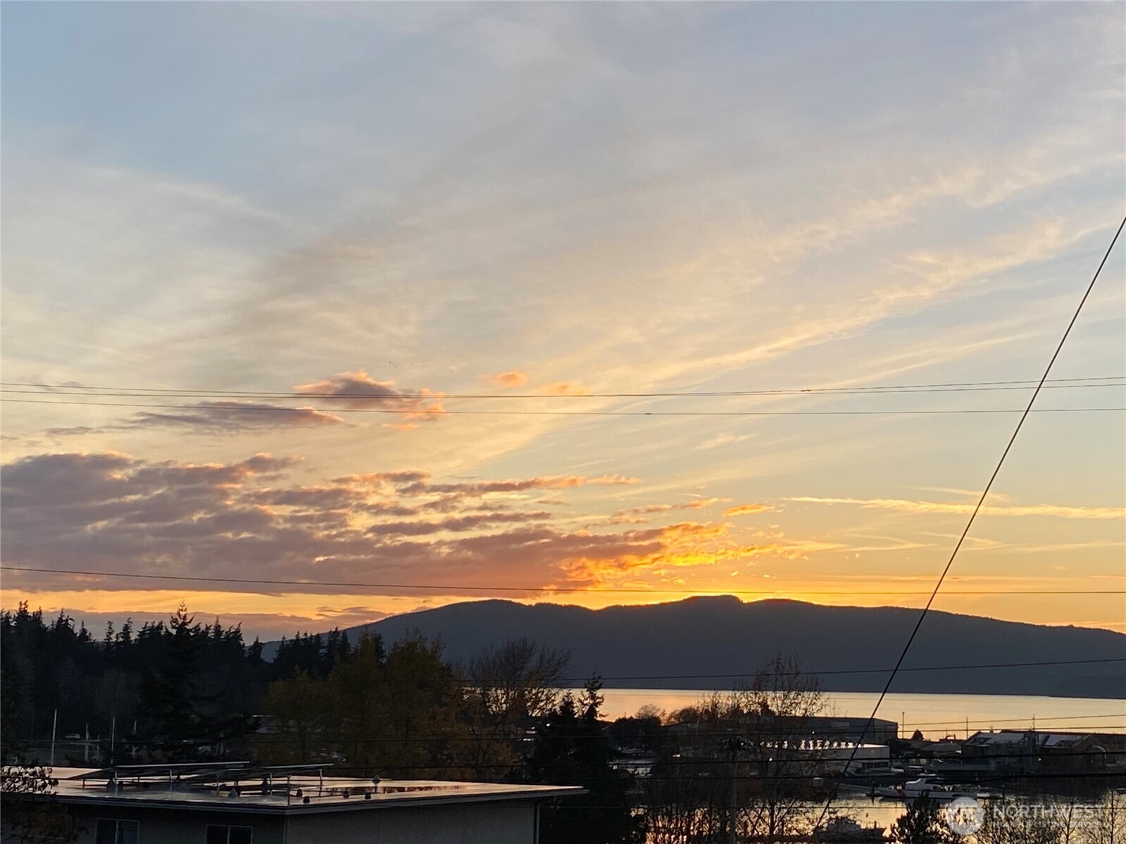 Bellingham, Washington, 98225, United States, 2 Bedrooms Bedrooms, ,1 BathroomBathrooms,Residential,For Sale,1996798