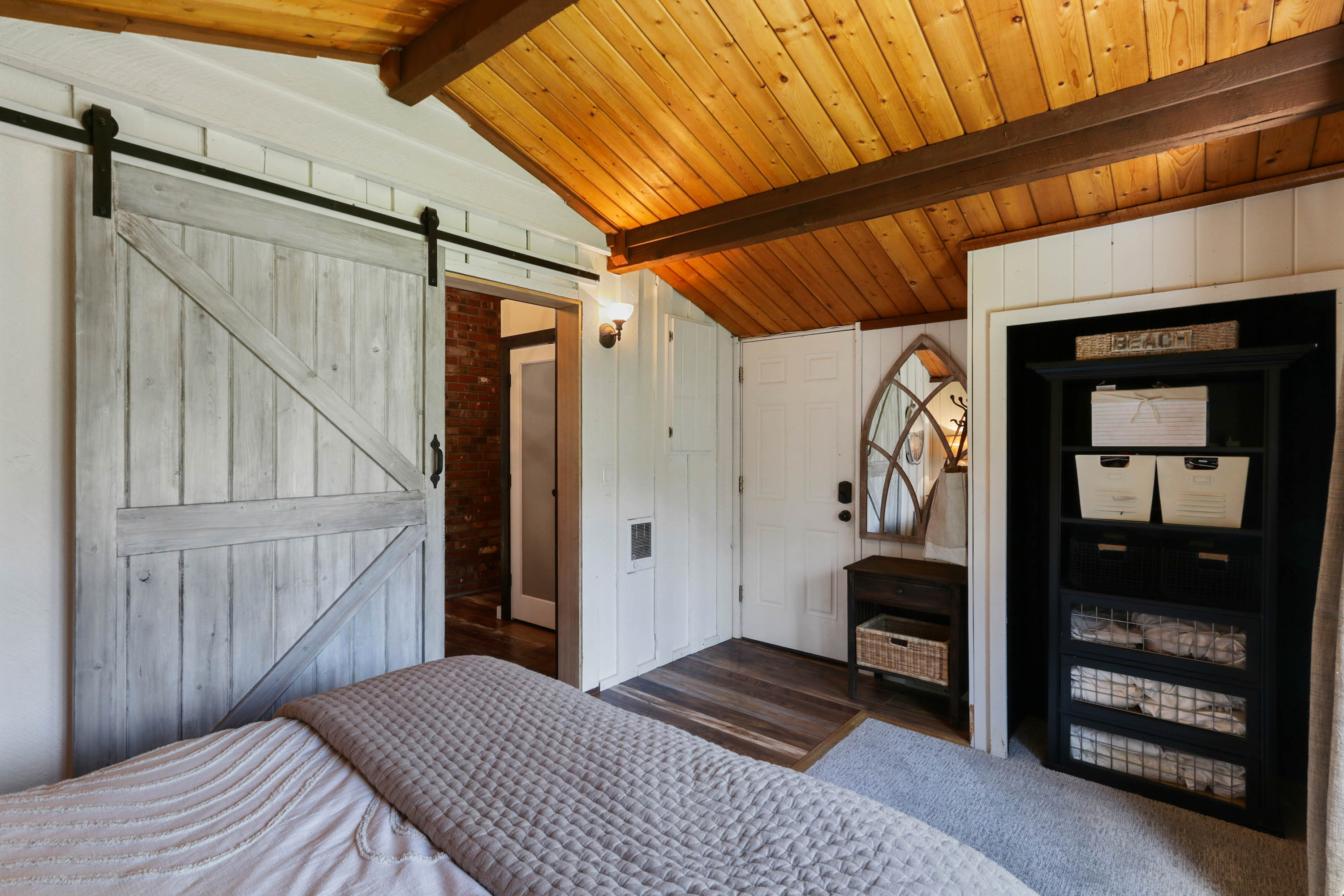 Sagle, Idaho, 83860, United States, 3 Bedrooms Bedrooms, ,3 BathroomsBathrooms,Residential,For Sale,1914269