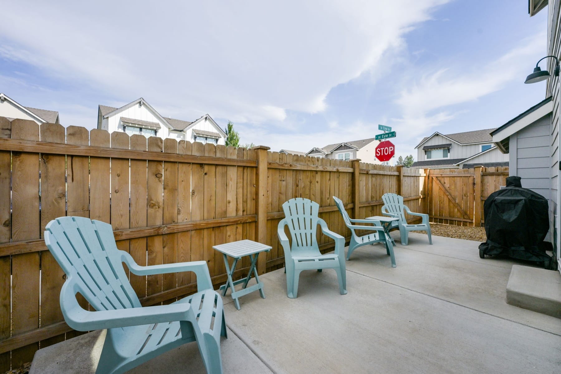  61637 SE Evie Drive Bend, OR 97702 - 物件實景