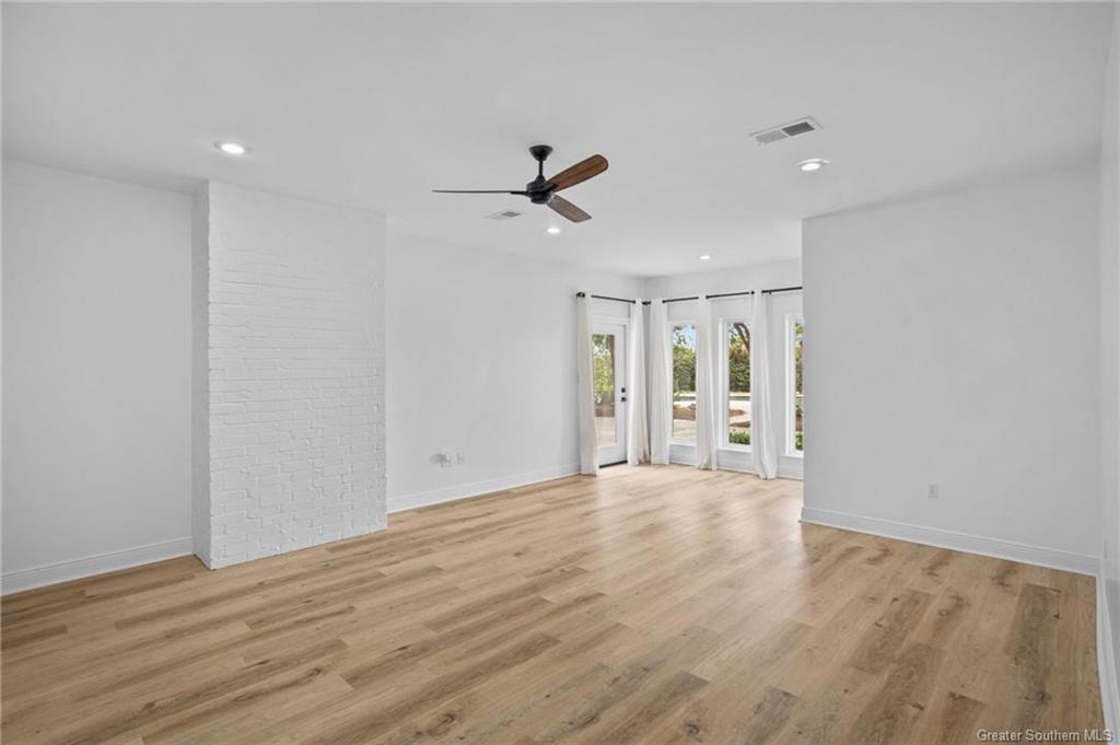 Lake Charles, Louisiana, 70607, United States, 5 Bedrooms Bedrooms, ,4 BathroomsBathrooms,Residential,For Sale,2010298