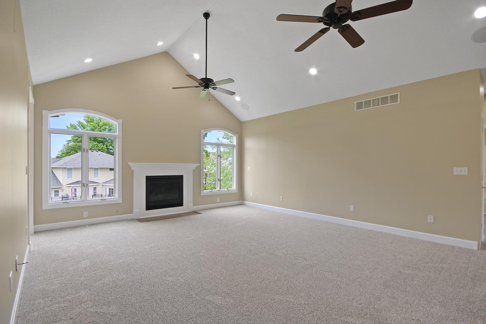 COLUMBIA, Missouri, 65203, United States, 5 Bedrooms Bedrooms, ,4 BathroomsBathrooms,Residential,For Sale,1934961