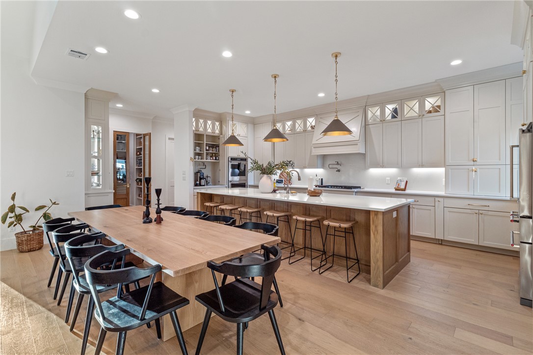College Station, Texas, 77845, United States, 4 Bedrooms Bedrooms, ,5 BathroomsBathrooms,Residential,For Sale,1713774