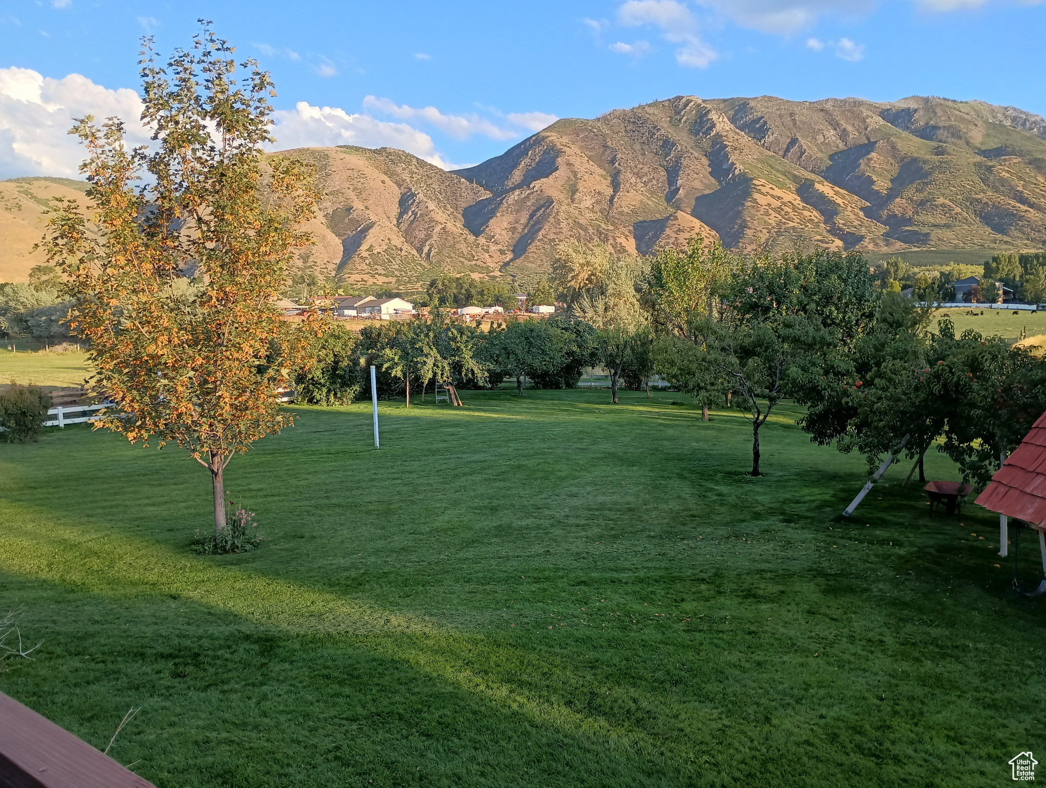 Payson, Utah, 84651, United States, 4 Bedrooms Bedrooms, ,5 BathroomsBathrooms,Residential,For Sale,1977983