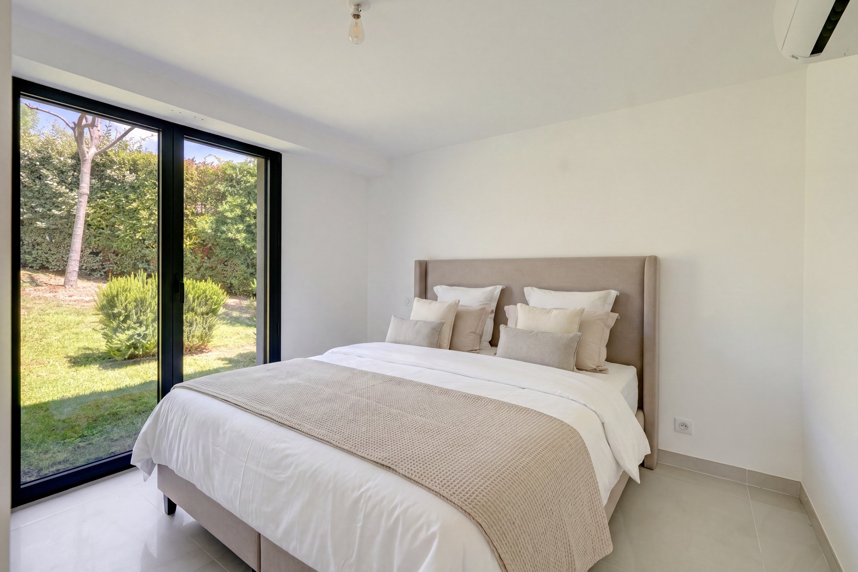  Luxury apartment for sale in Cannes Californie Vallauris within a secure privat… - 物件實景