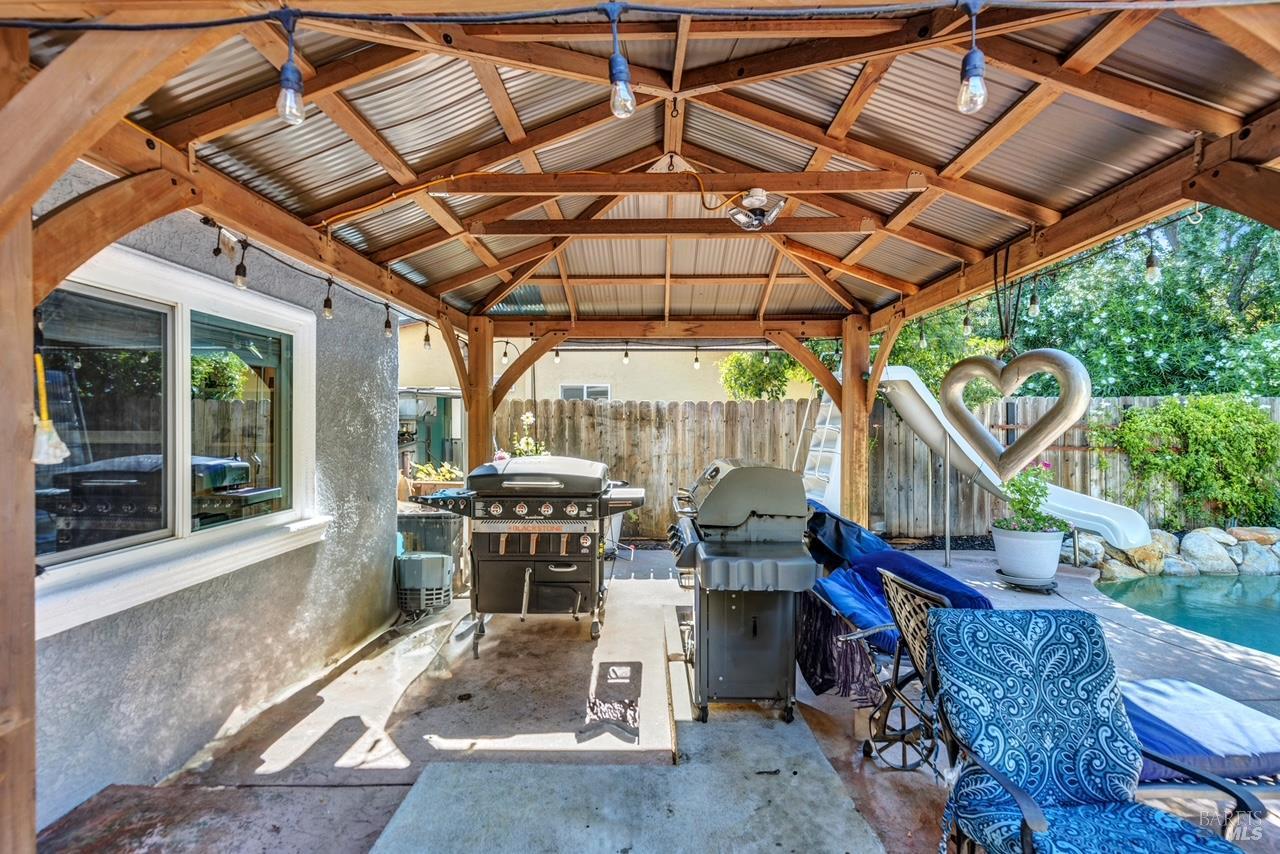 Vacaville, California, 95688, United States, 4 Bedrooms Bedrooms, ,3 BathroomsBathrooms,Residential,For Sale,1900587