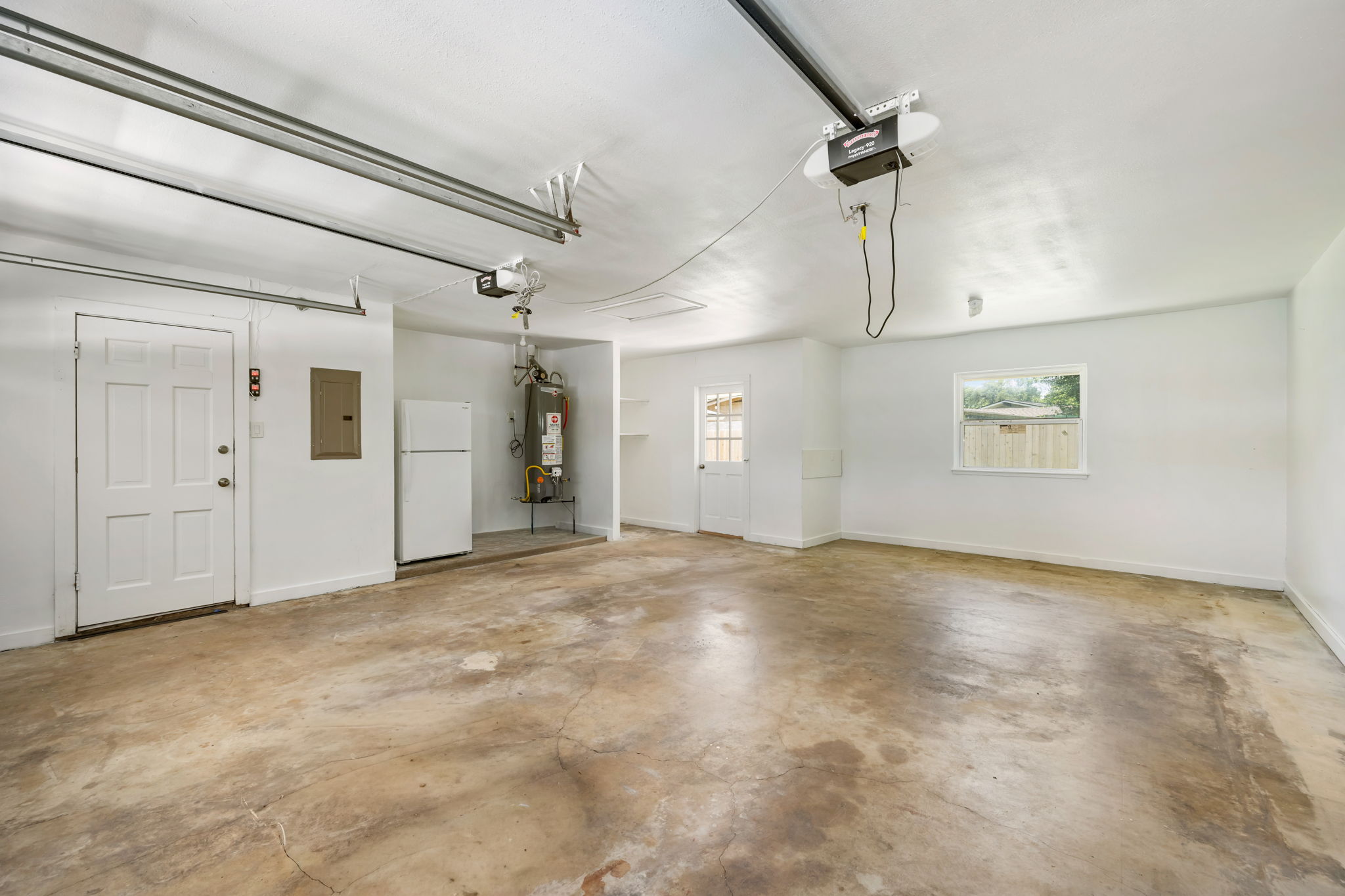  Refined Mid-Century Modern with Casita in Alamo Heights ISD - 物件實景