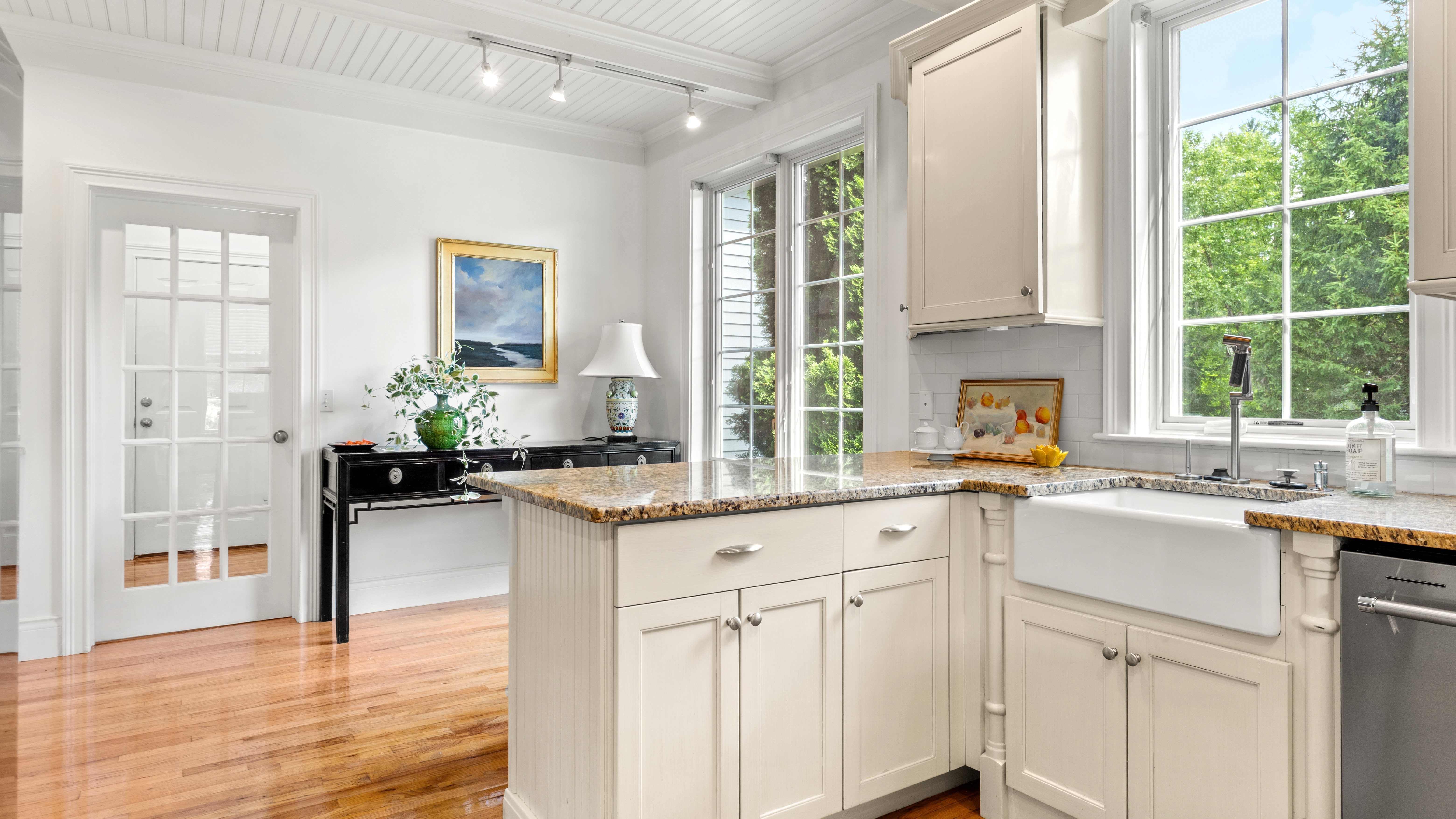  Private Lenox Retreat with Main-Level Primary Suite - 物件實景