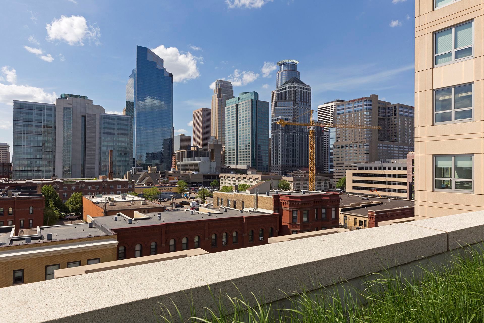  Skyline Views and Luxury Living in Vibrant Downtown Retreat - 物件實景