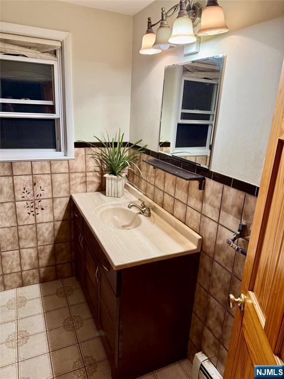 Wood Ridge, New Jersey, 07075, United States, 3 Bedrooms Bedrooms, ,3 BathroomsBathrooms,Residential,For Sale,2021873