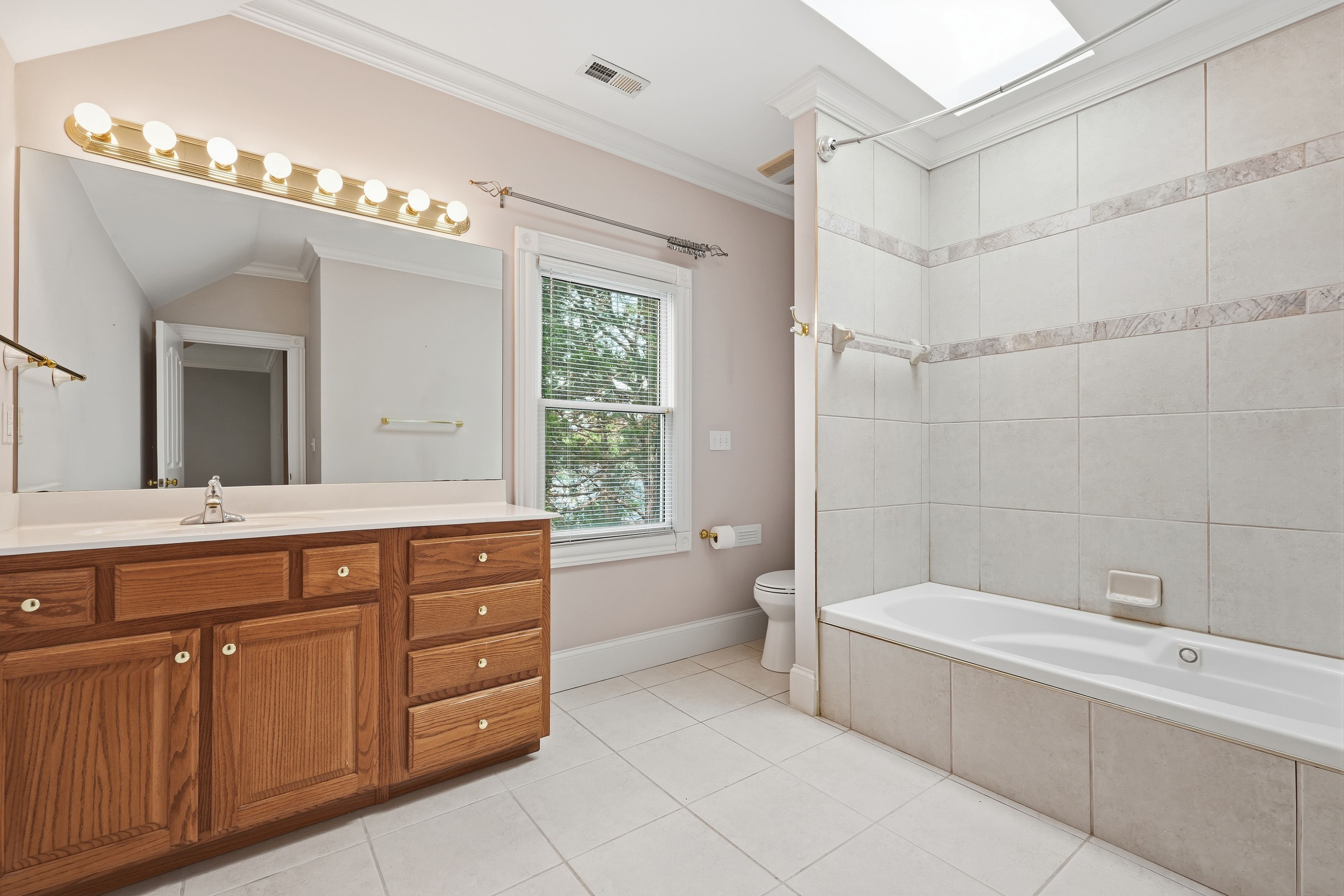  8618 Westover Drive, Prospect, KY 40059 - 物件實景