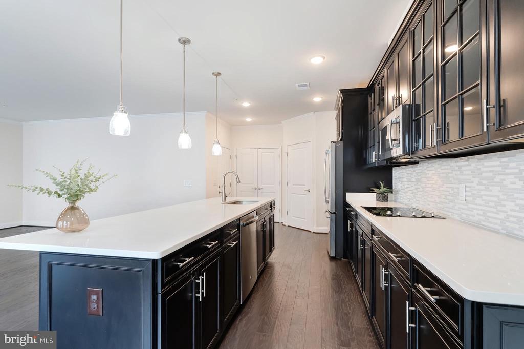 Ashburn, Virginia, 20148, United States, 3 Bedrooms Bedrooms, ,2 BathroomsBathrooms,Residential,For Sale,1977390