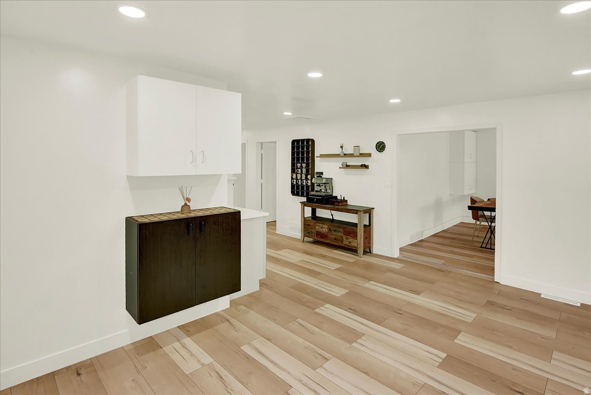 Sandy, Utah, 84094, United States, 4 Bedrooms Bedrooms, ,1 BathroomBathrooms,Residential,For Sale,2001958