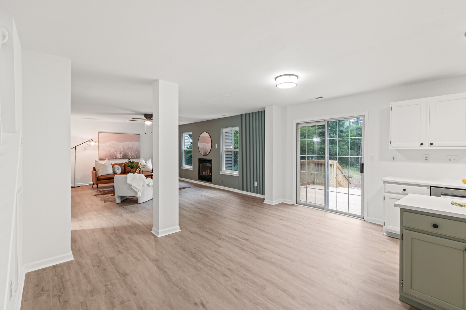 Newport News, Virginia, 23602-8360, United States, 5 Bedrooms Bedrooms, ,3 BathroomsBathrooms,Residential,For Sale,1938191