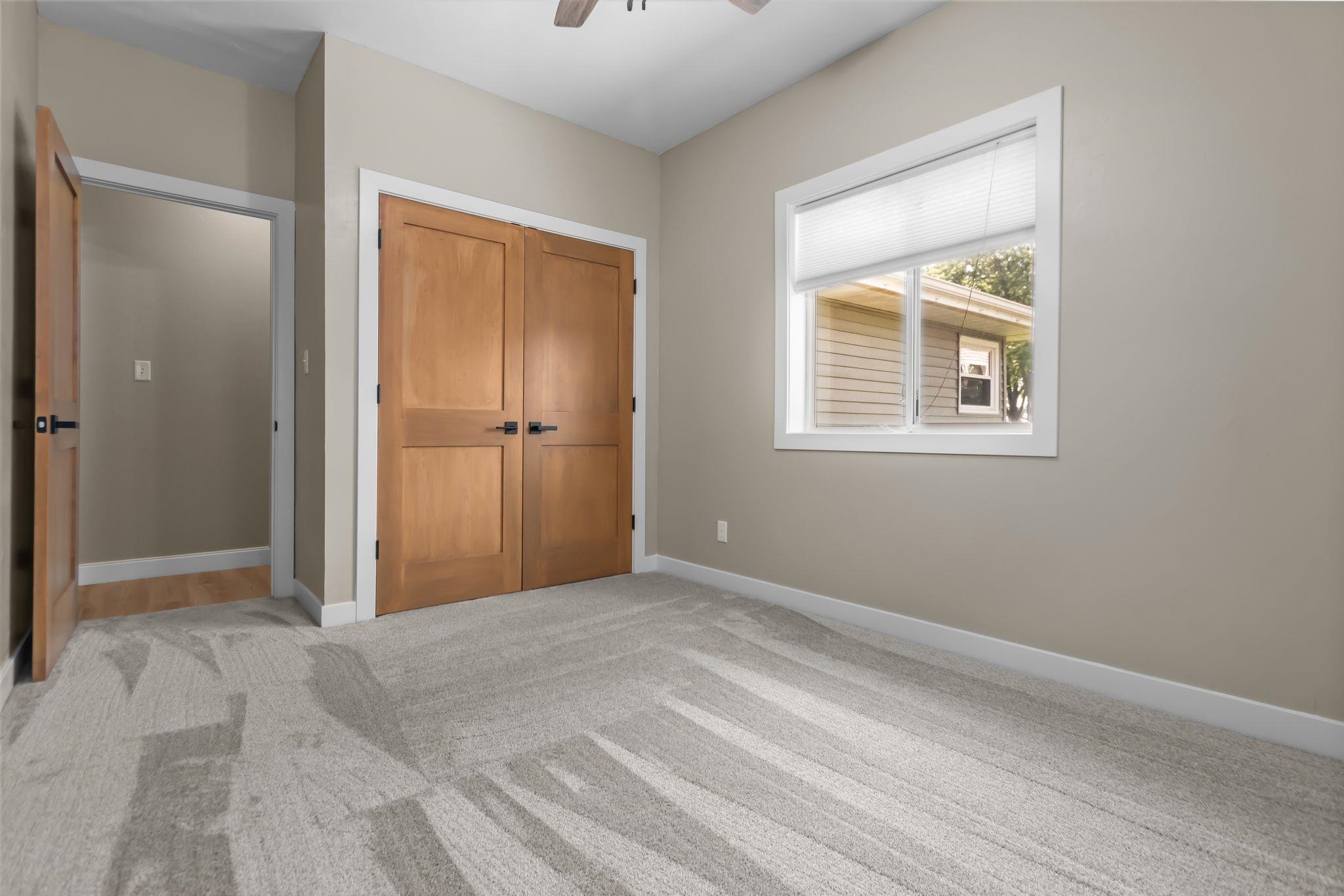 NEENAH, Wisconsin, 54956, United States, 3 Bedrooms Bedrooms, ,2 BathroomsBathrooms,Residential,For Sale,1912051