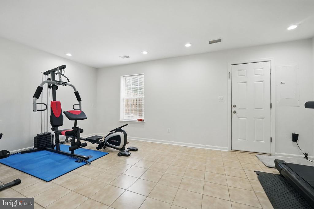 Ashburn, Virginia, 20147, United States, 3 Bedrooms Bedrooms, ,4 BathroomsBathrooms,Residential,For Sale,1850747