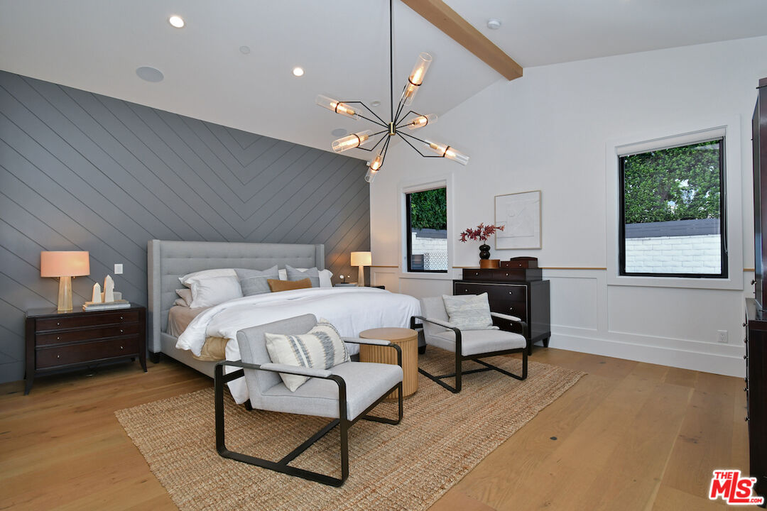 Encino, California, 91316, United States, 4 Bedrooms Bedrooms, ,5 BathroomsBathrooms,Residential,For Sale,2002982