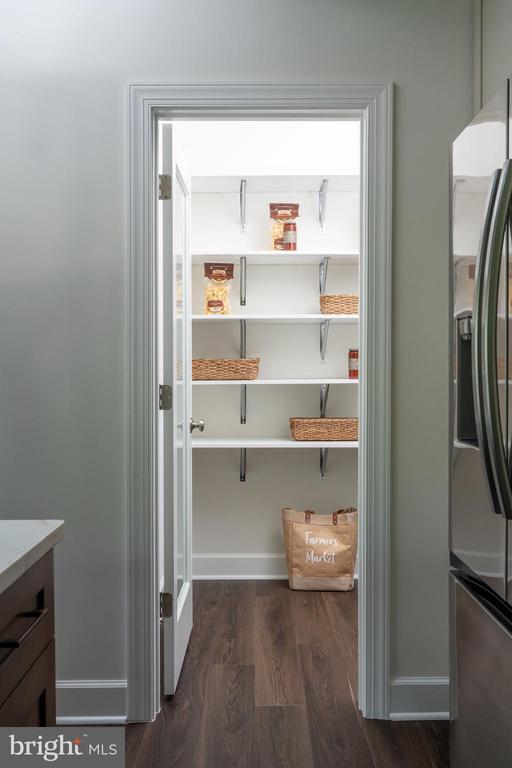 Glen Allen, Virginia, 23060, United States, 3 Bedrooms Bedrooms, ,3 BathroomsBathrooms,Residential,For Sale,1978776