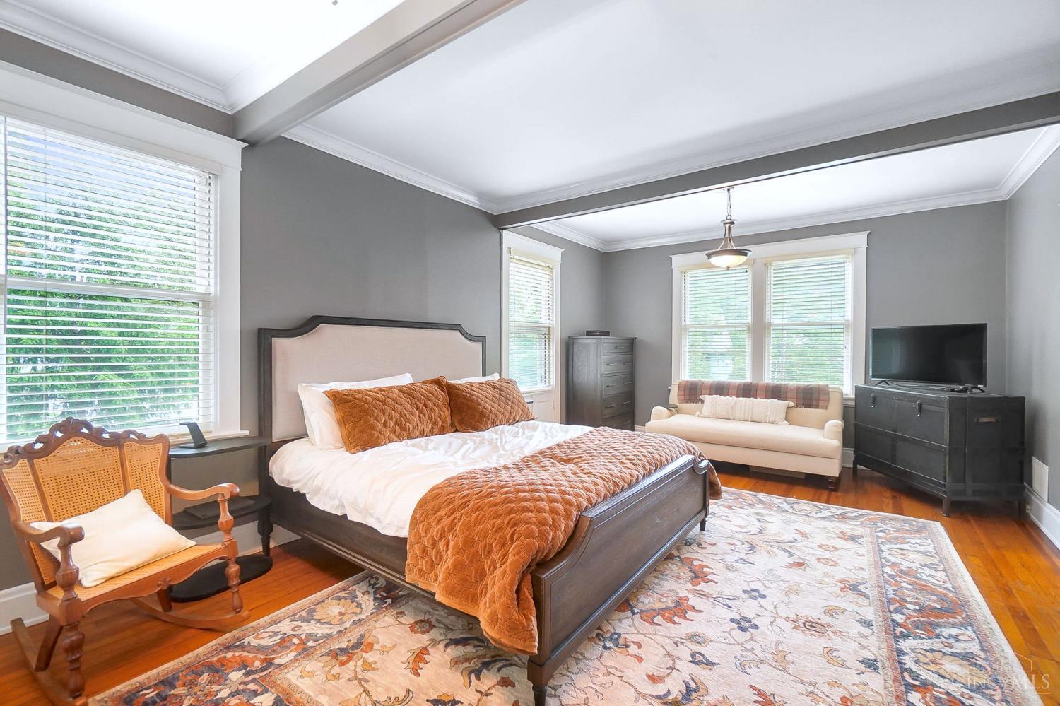 Cincinnati, Ohio, 45208, United States, 5 Bedrooms Bedrooms, ,5 BathroomsBathrooms,Residential,For Sale,1890144