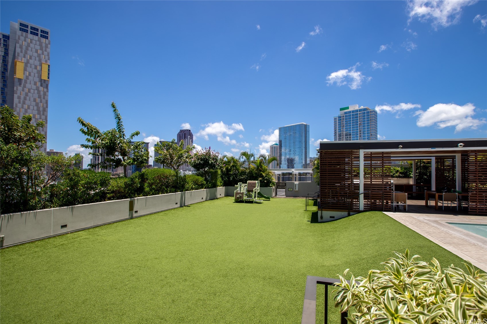 Honolulu, Hawaii, 96814, United States, 1 Bedroom Bedrooms, ,1 BathroomBathrooms,Residential,For Sale,1890945