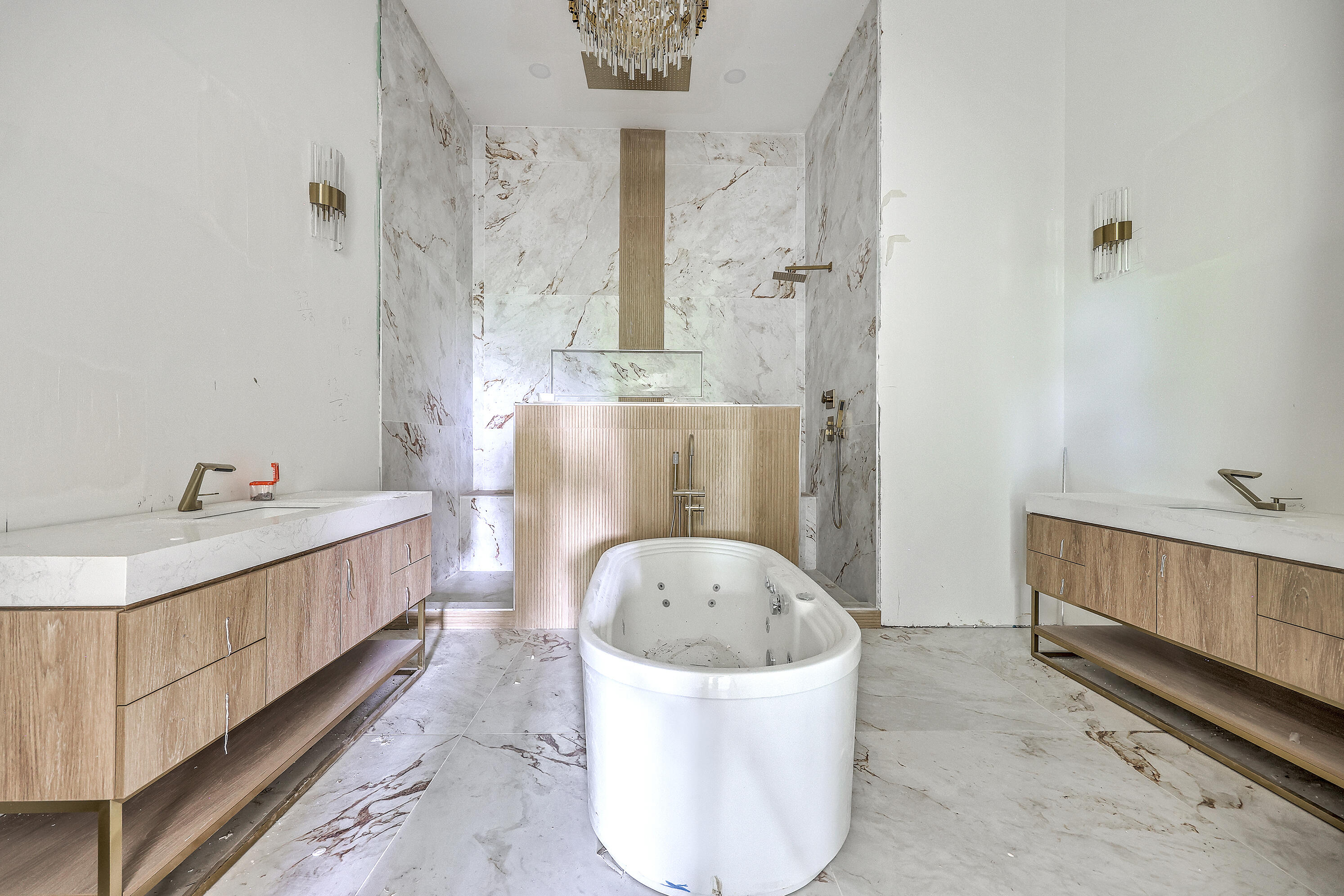 Summerville, South Carolina, 29485, United States, 5 Bedrooms Bedrooms, ,6 BathroomsBathrooms,Residential,For Sale,1977326