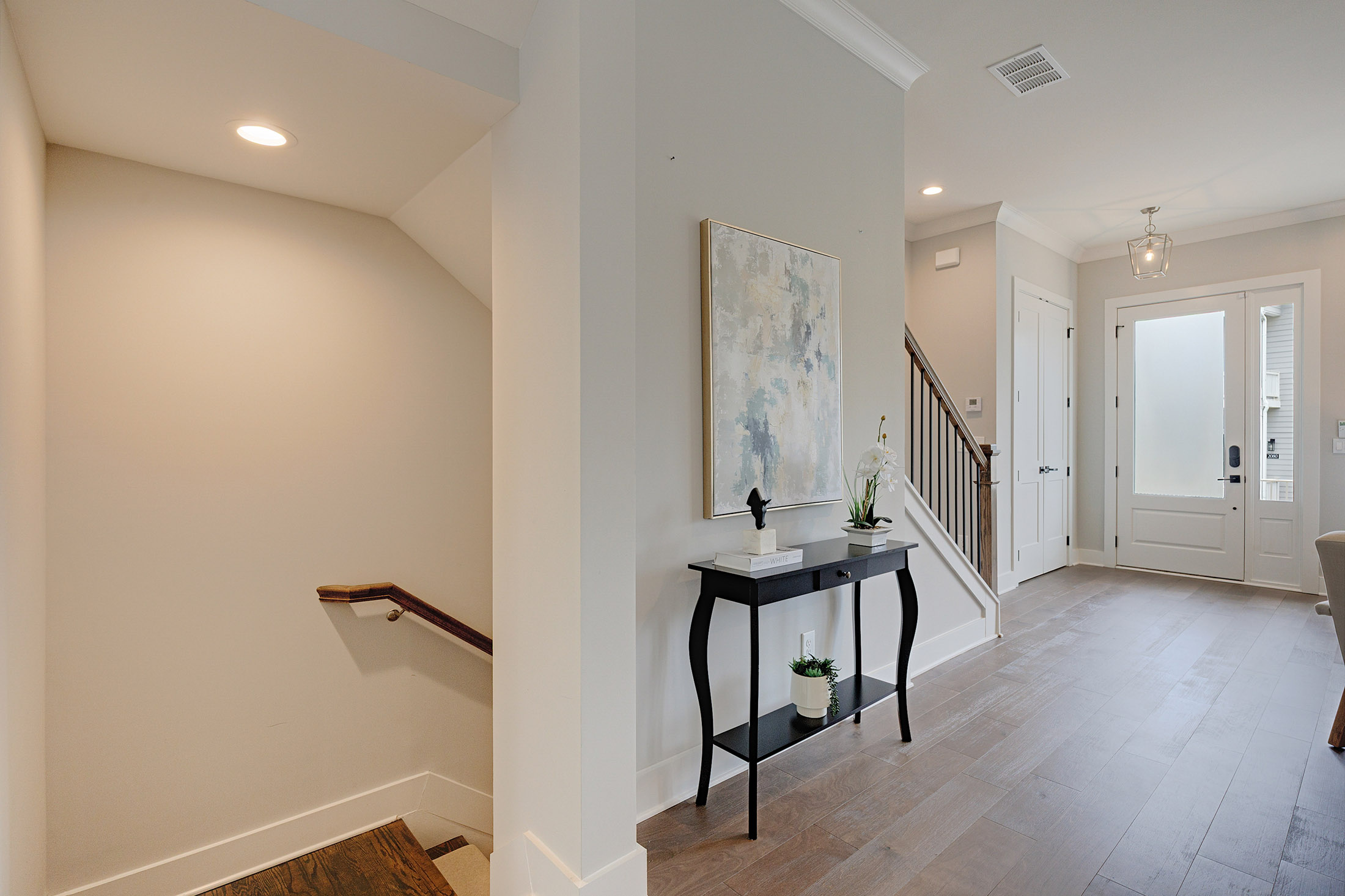  Sophisticated Design With Thoughtfully Curated Finishes - 物件實景