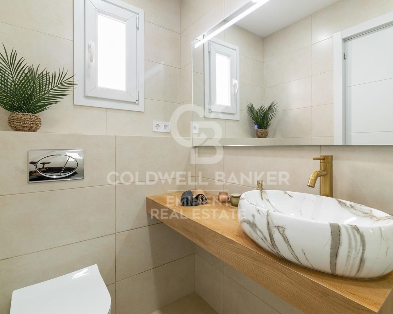 Barcelona, Catalonia, ES, 3 Bedrooms Bedrooms, ,2 BathroomsBathrooms,Residential,For Sale,1785148
