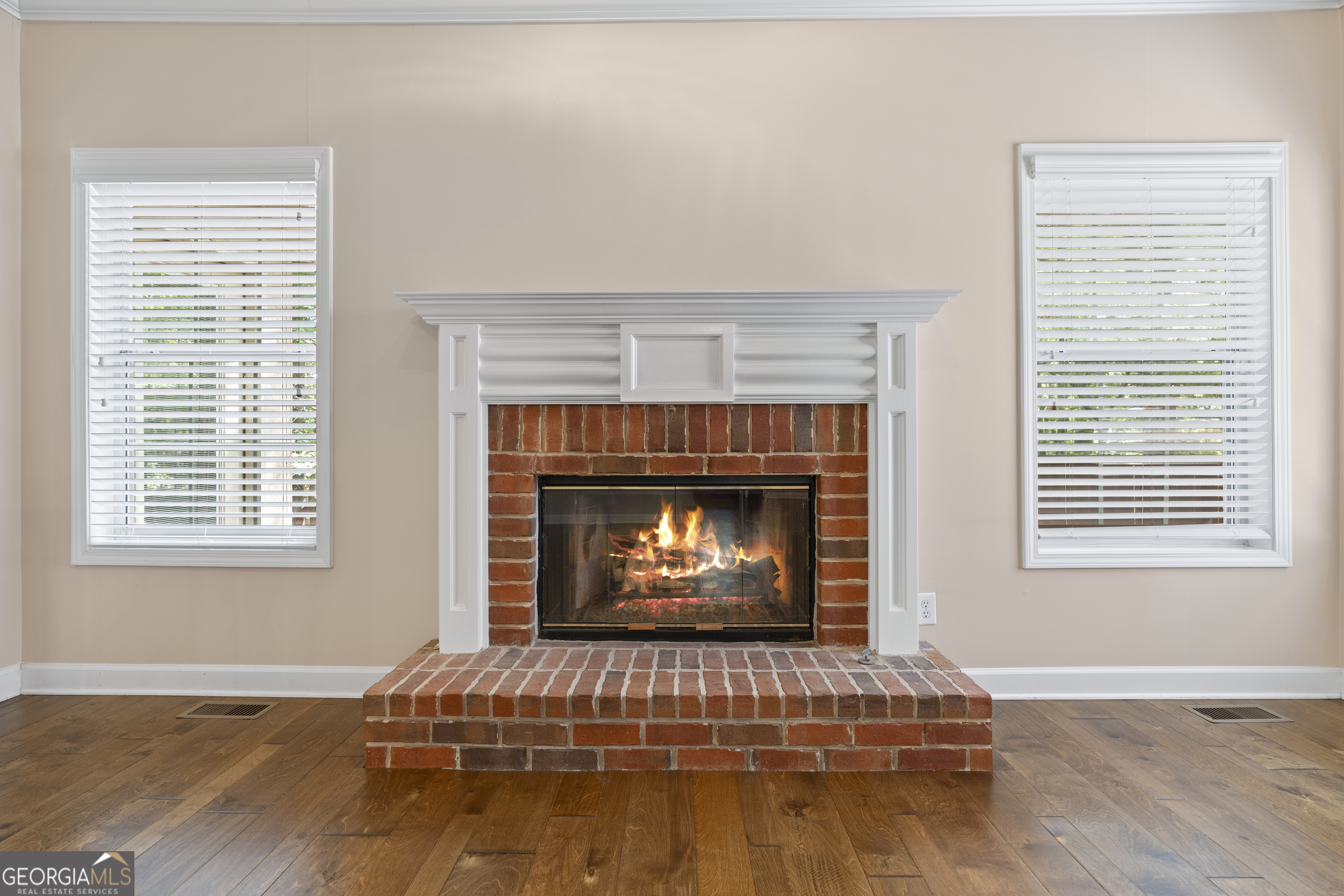 Sharpsburg, Georgia, 30277, United States, 3 Bedrooms Bedrooms, ,3 BathroomsBathrooms,Residential,For Sale,1955891