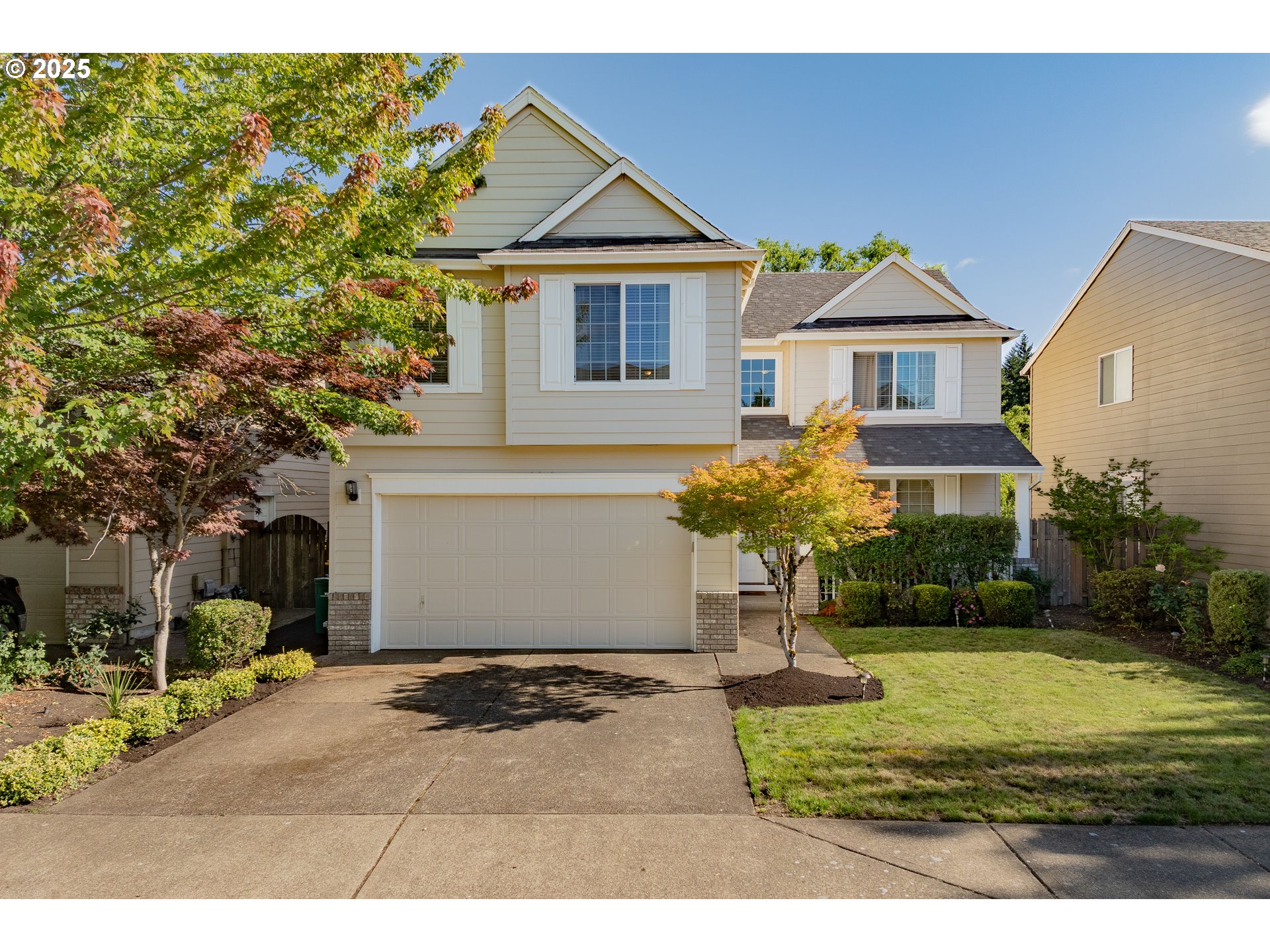 Portland, Oregon, 97229, United States, 4 Bedrooms Bedrooms, ,2 BathroomsBathrooms,Residential,For Sale,1877425